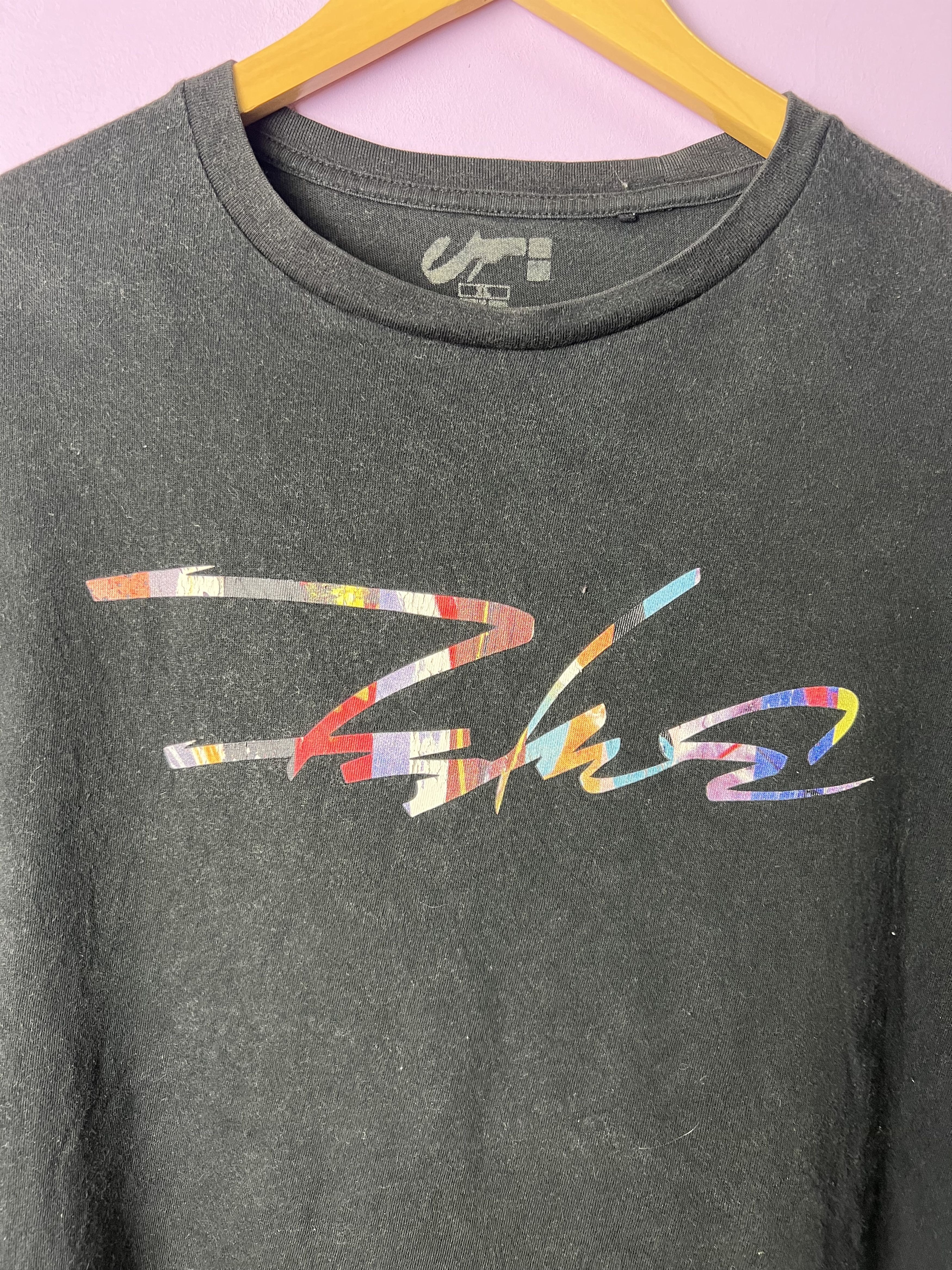 Futura × Uniqlo 🔥Uniqlo Futura 2000 Logo Tees Size US L / EU 52-54 / 3 - 5 Thumbnail