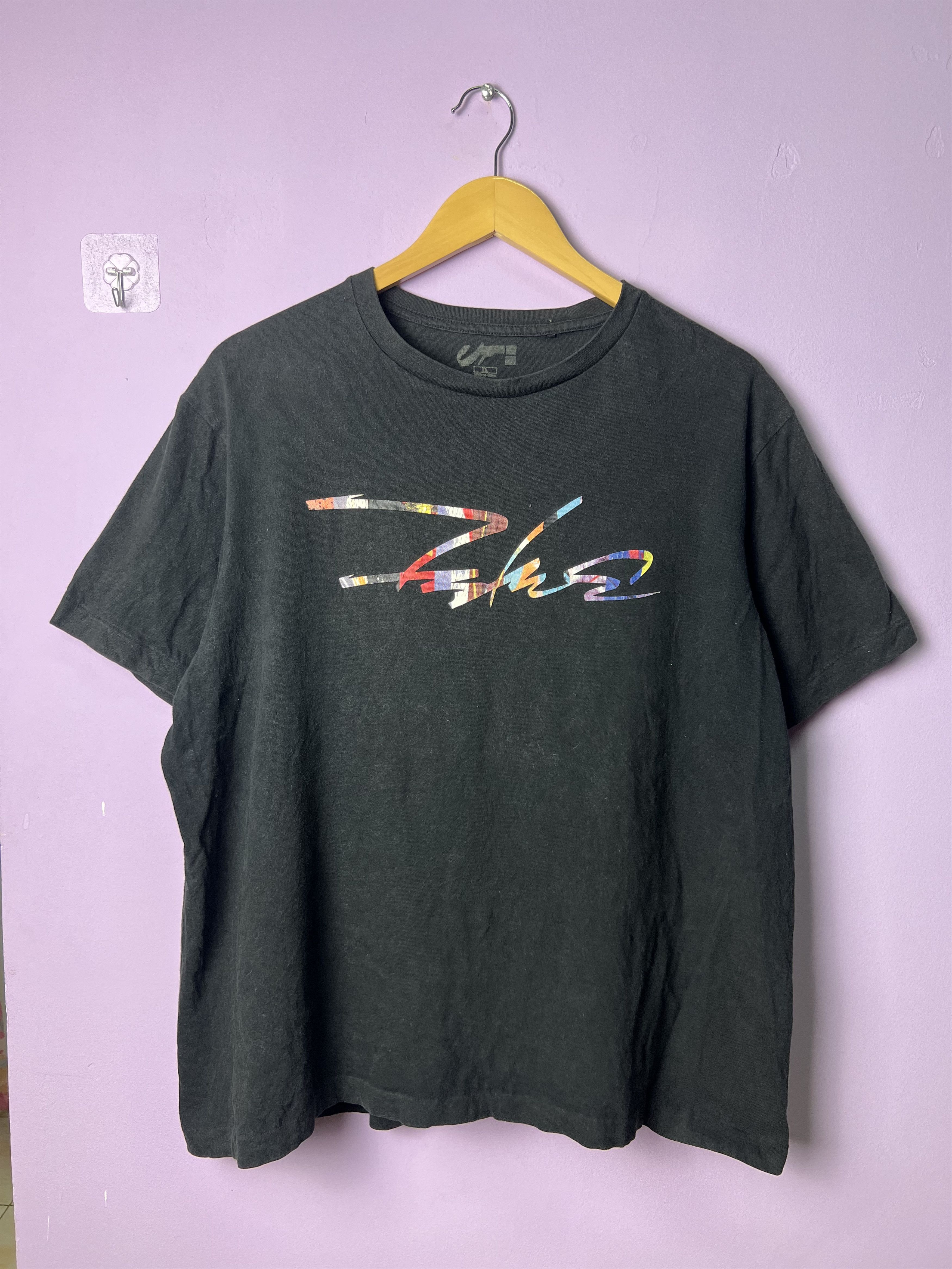 Futura × Uniqlo 🔥Uniqlo Futura 2000 Logo Tees Size US L / EU 52-54 / 3 - 1 Thumbnail