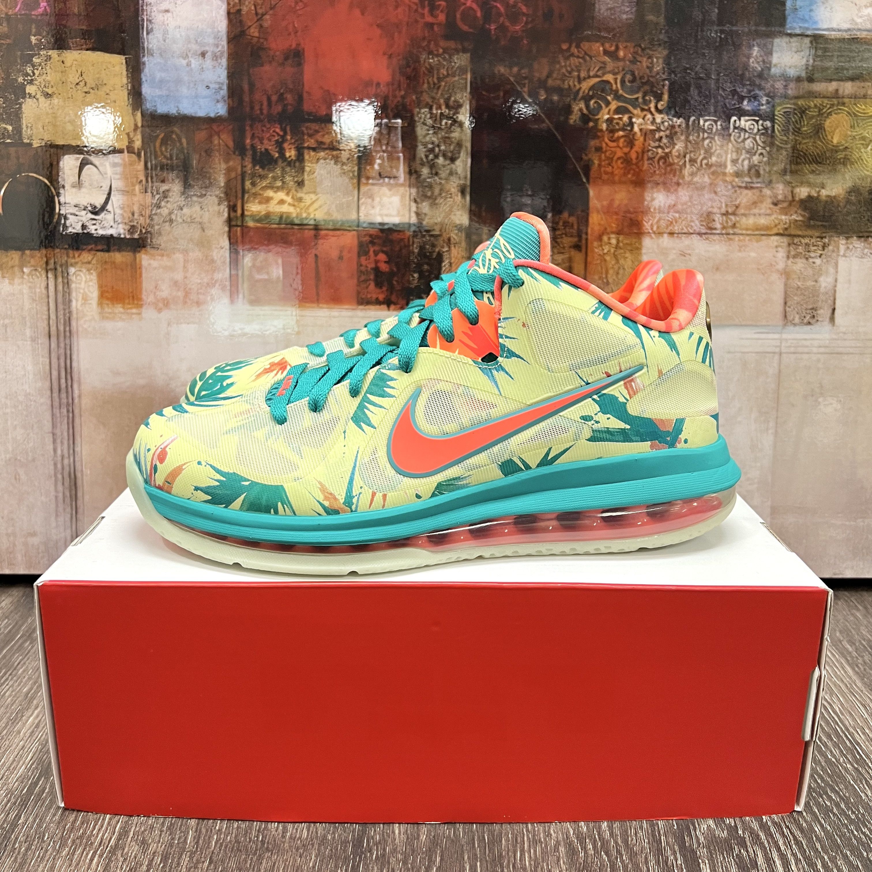 NBA Nike Lebron 9 IX Lebronold Palmer White Lime / Bright Mango Size US 8.5 / EU 41-42 - 2 Thumbnail