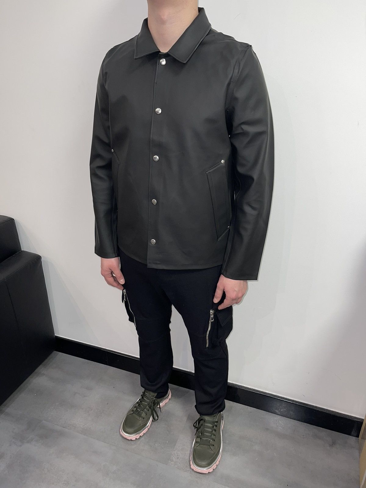 Stutterheim DS! Stutterheim Stadion Black Short Raincoat Size US M / EU 48-50 / 2 - 1 Thumbnail