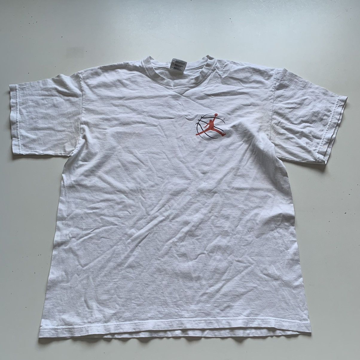 Nike Vintage 90s Nike Jordan 23 graphic t shirt white made in usa Size US L / EU 52-54 / 3 - 3 Thumbnail
