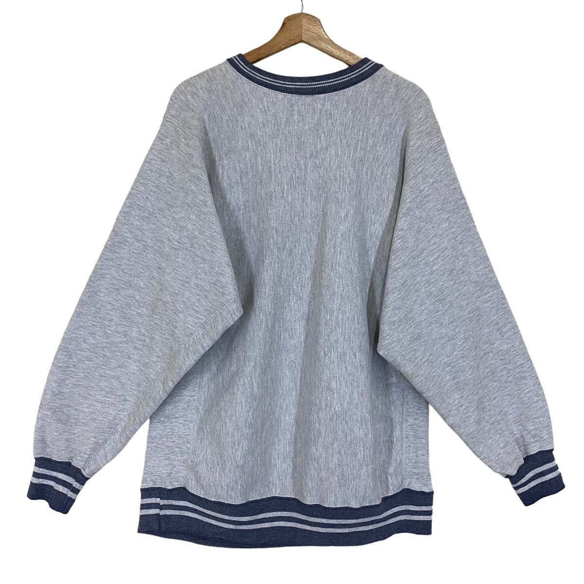 Champion × Vintage Vintage Champion Reverse Weave Big Logo Crewneck Sweatshirt Size US M / EU 48-50 / 2 - 7 Thumbnail