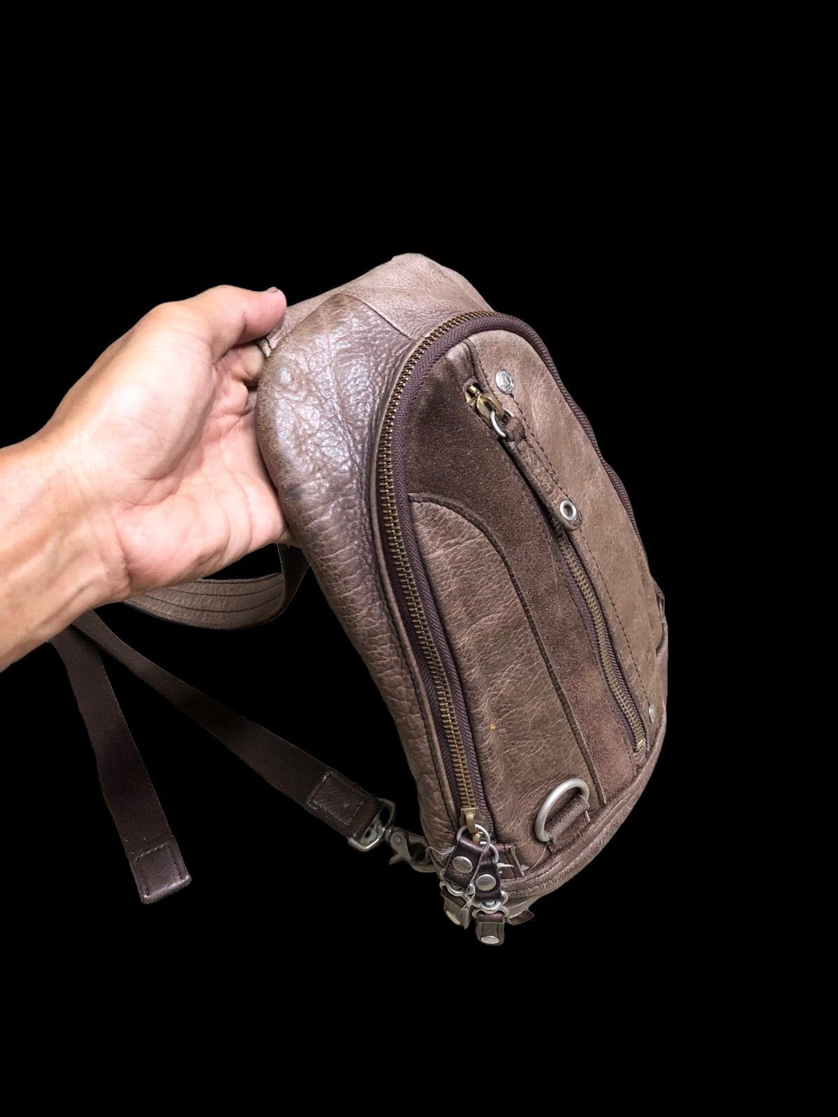 Japanese Brand LEATHER MOUSTACHE CROSSBODY BAG Size ONE SIZE - 3 Thumbnail