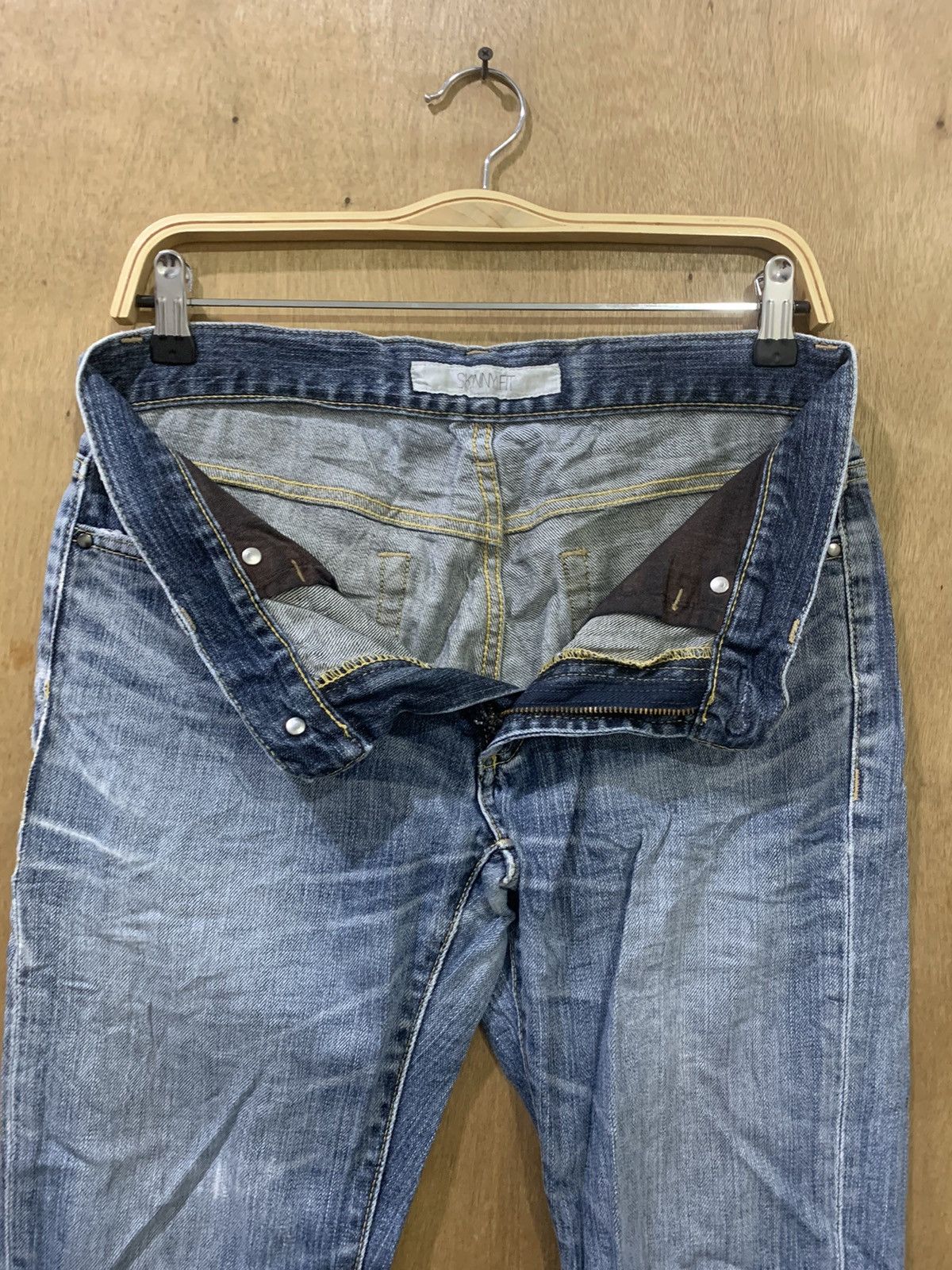 Japanese Brand × Uniqlo UNIQLO 90s Rugged Women Skinny Slimfit Stonewash Denim Jean Size 30" / US 8 / IT 44 - 13 Thumbnail