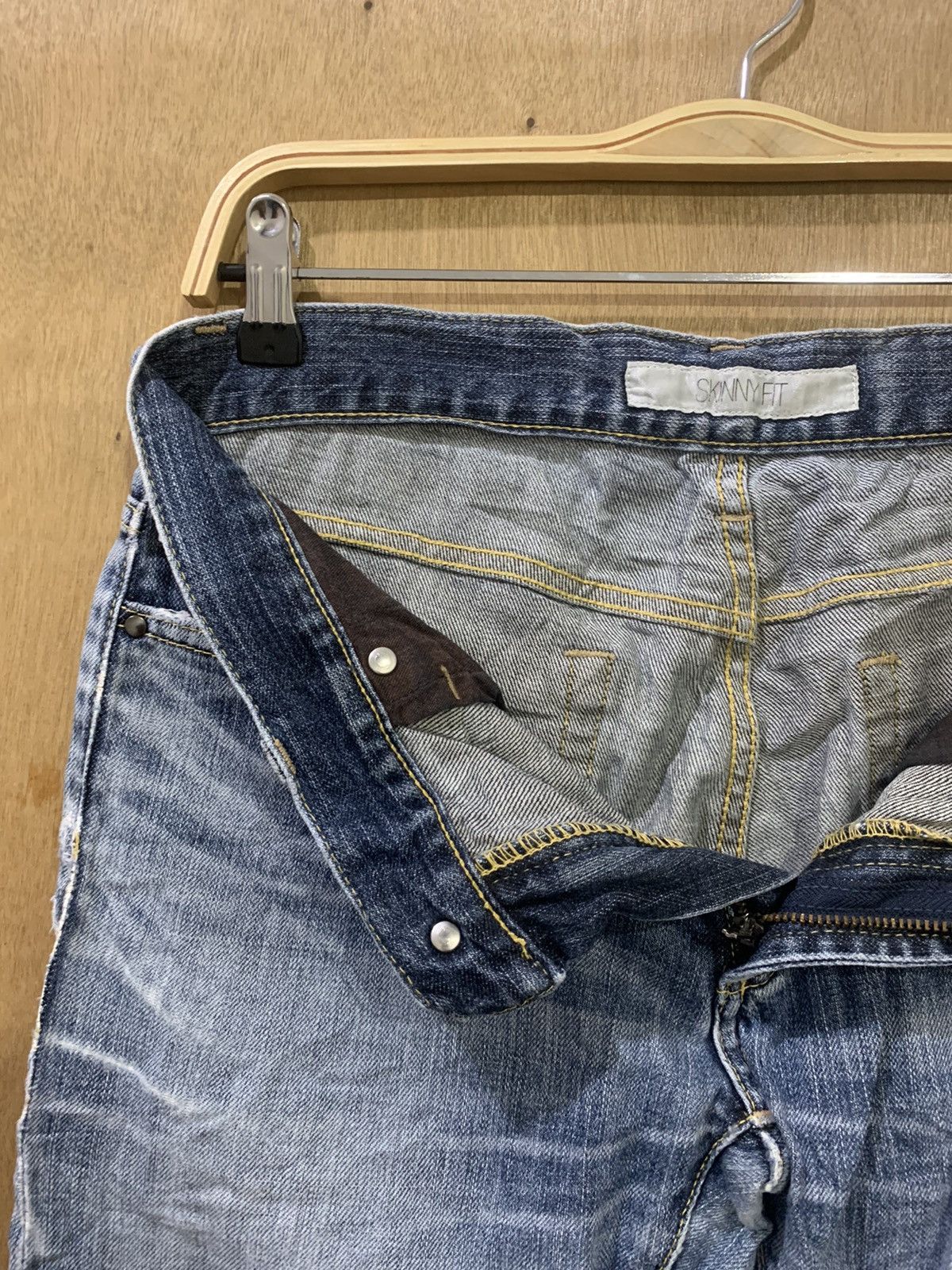 Japanese Brand × Uniqlo UNIQLO 90s Rugged Women Skinny Slimfit Stonewash Denim Jean Size 30" / US 8 / IT 44 - 14 Thumbnail