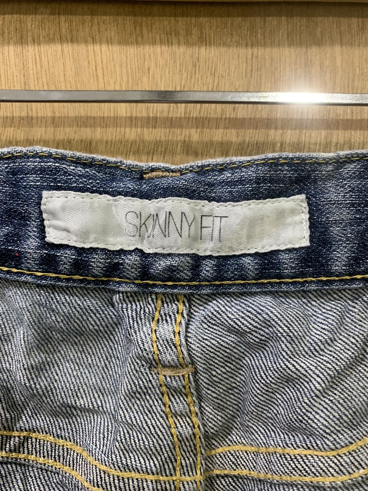 Japanese Brand × Uniqlo UNIQLO 90s Rugged Women Skinny Slimfit Stonewash Denim Jean Size 30" / US 8 / IT 44 - 16 Thumbnail