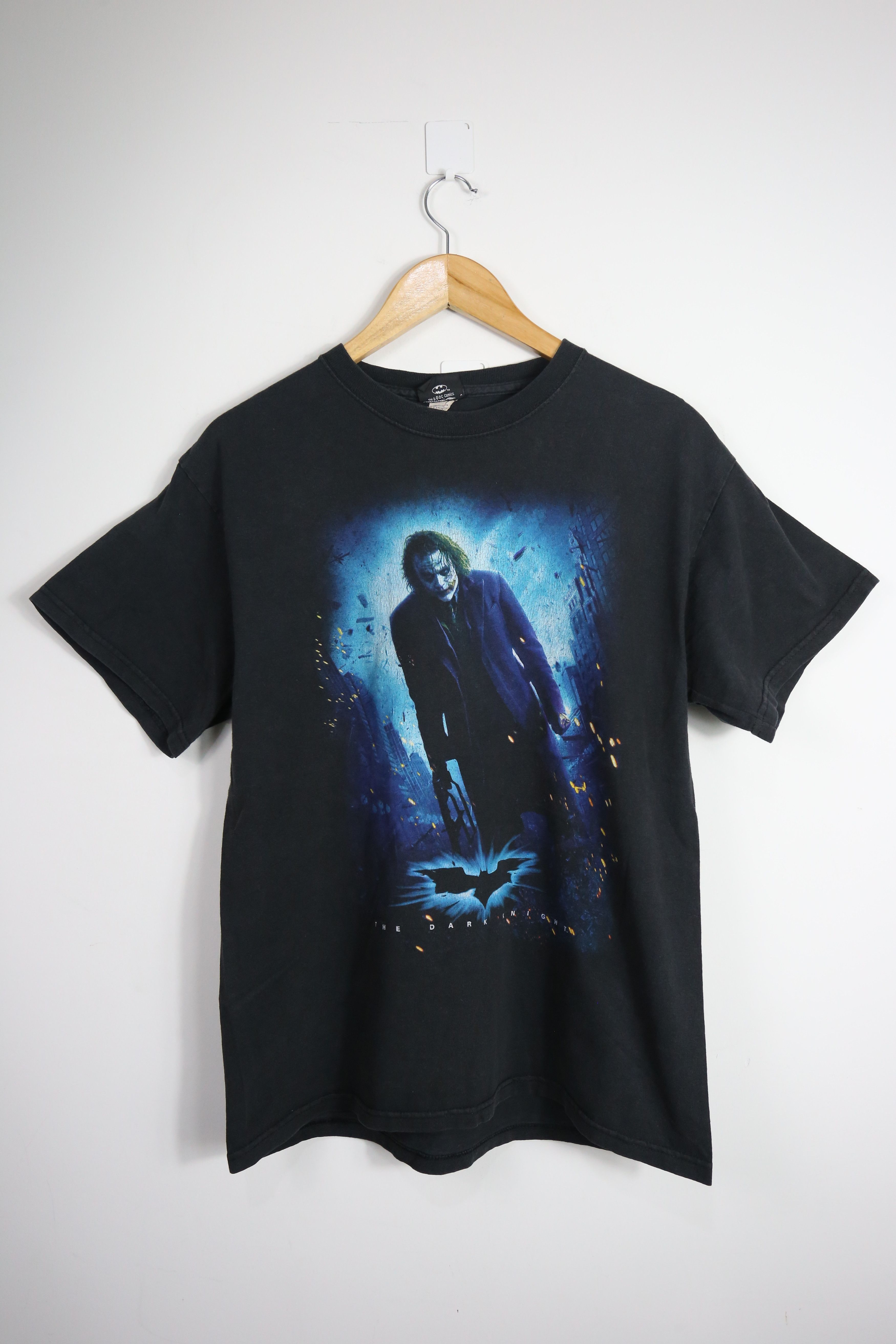 DC Comics Vintage Movie Tees Batman the Dark knight Promo T shirt (M) Size US M / EU 48-50 / 2 - 1 Thumbnail