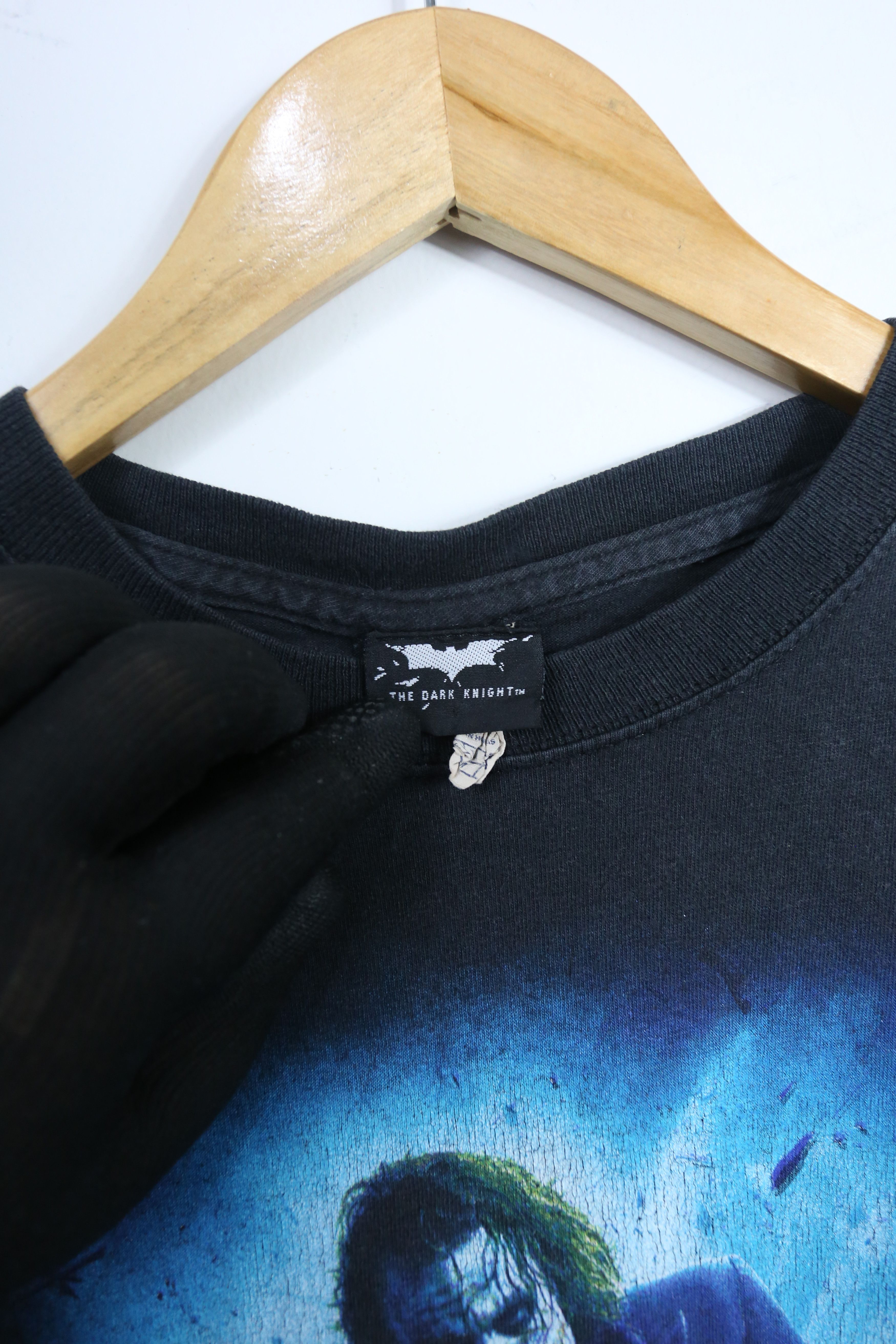 DC Comics Vintage Movie Tees Batman the Dark knight Promo T shirt (M) Size US M / EU 48-50 / 2 - 4 Thumbnail