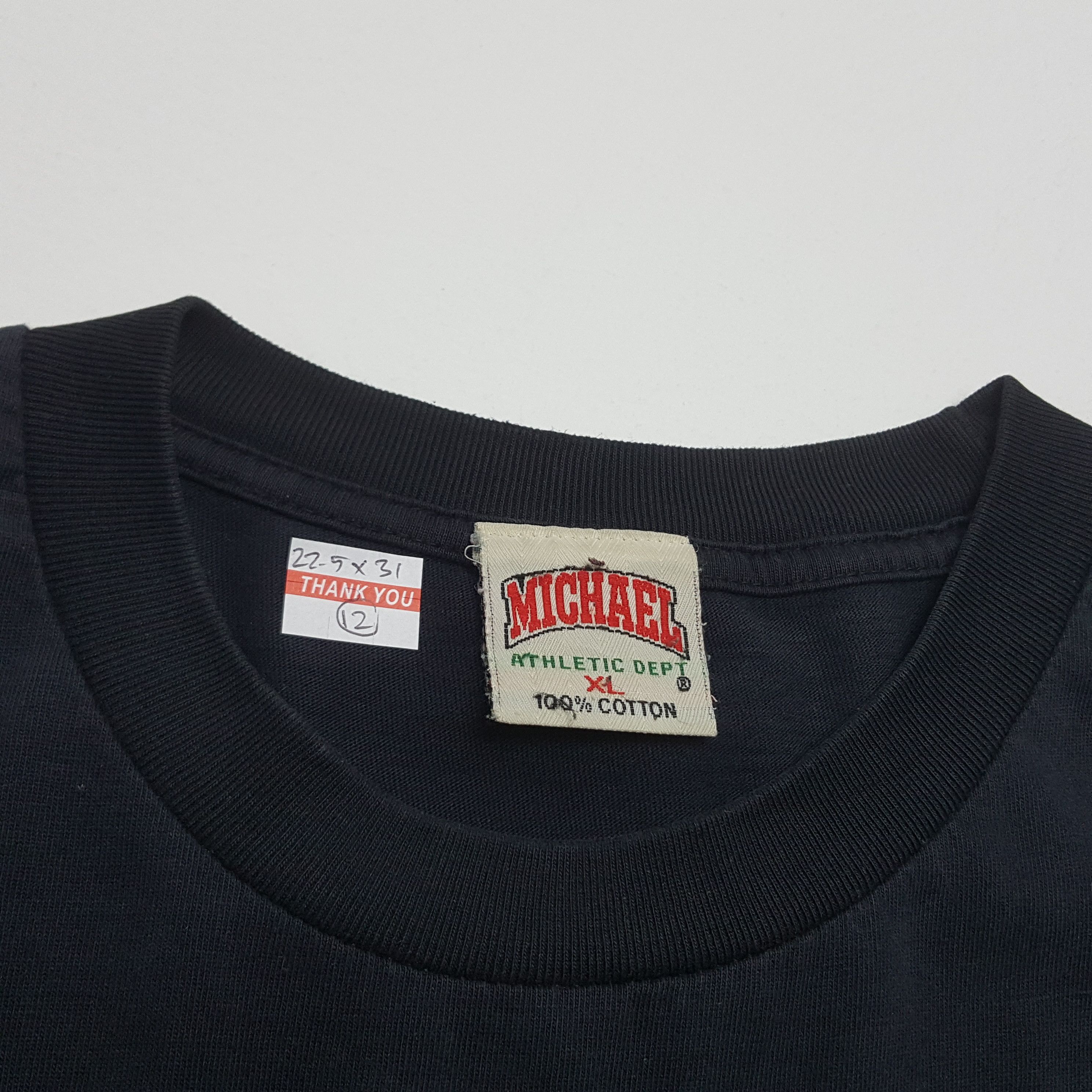 Vintage Vintage BRUCE LEE American Hong Kong Actor Movie t-shirt Size US XL / EU 56 / 4 - 2 Thumbnail