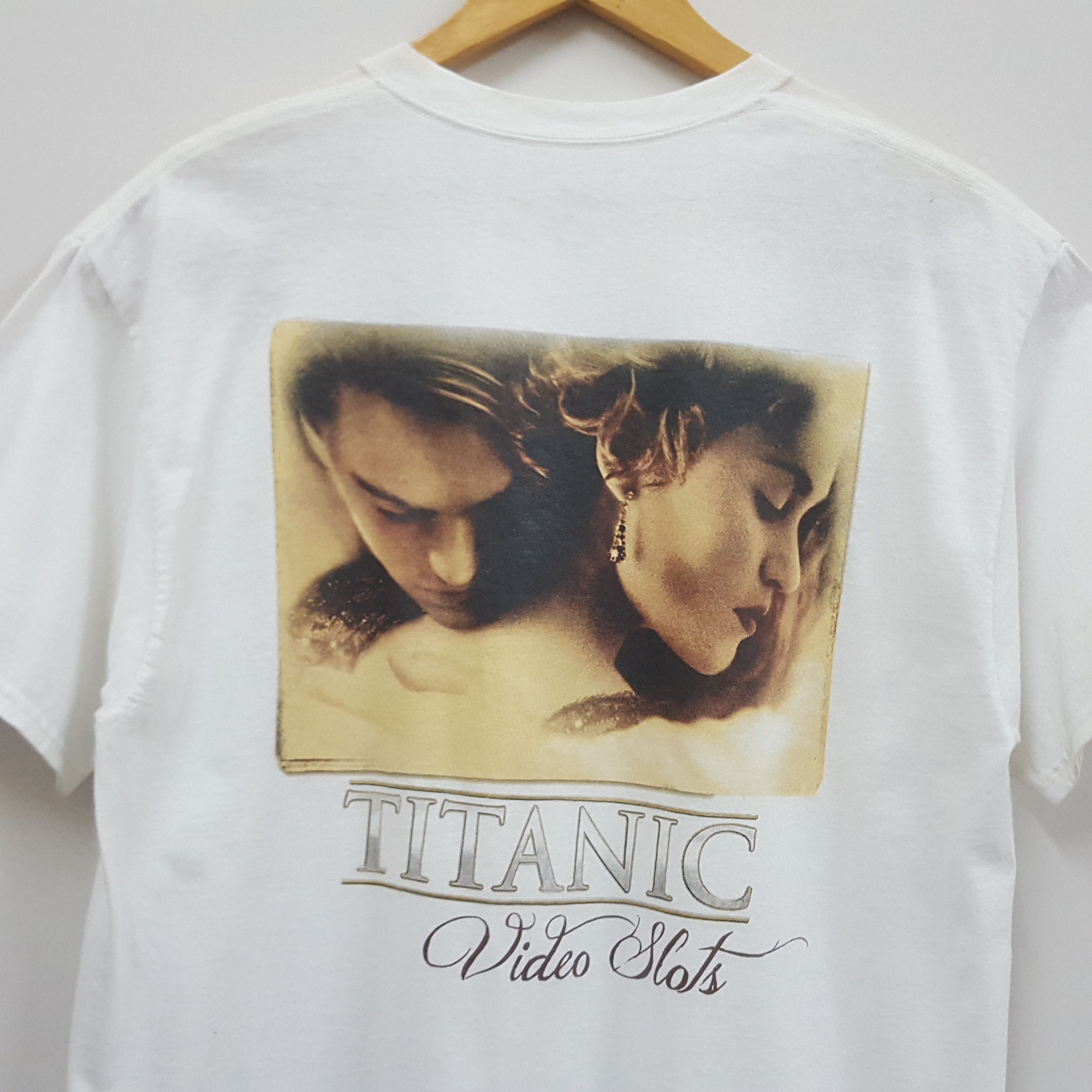 Vintage Vintage Titanic Romantic Story Promo Movie t-Shirt Size US L / EU 52-54 / 3 - 5 Thumbnail