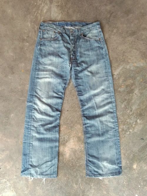 Levi's Vintage Levi's 501 Straight Leg Distressed Jeans 33x30 Size US 33 - 1 Thumbnail