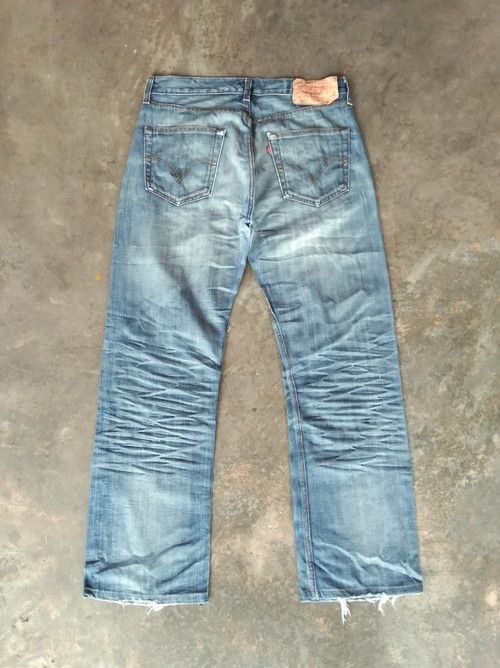 Levi's Vintage Levi's 501 Straight Leg Distressed Jeans 33x30 Size US 33 - 2 Thumbnail