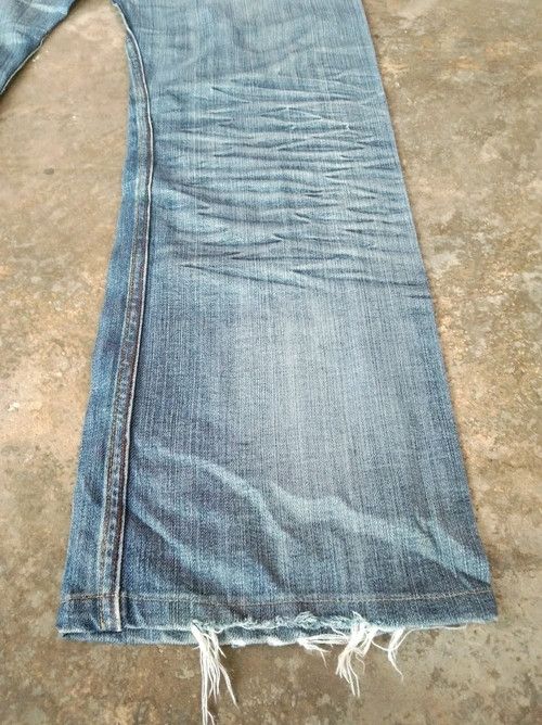 Levi's Vintage Levi's 501 Straight Leg Distressed Jeans 33x30 Size US 33 - 3 Thumbnail