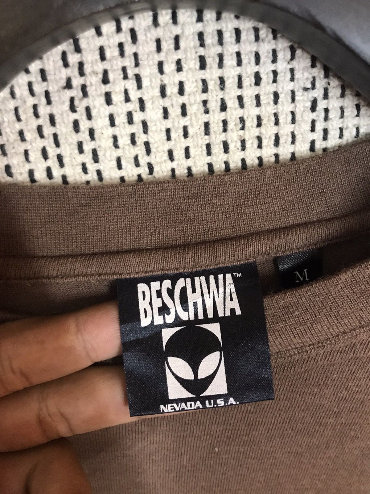 Vintage ‼️BESCHWA ALIEN WORKSHOP TSHIRT LONGSLEEVE‼️ Size US M / EU 48-50 / 2 - 4 Thumbnail