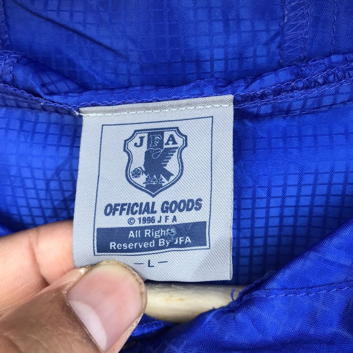Vintage Rare Vintage 1996 JAPAN windbreaker jacket hoodie anorak Size US L / EU 52-54 / 3 - 5 Thumbnail