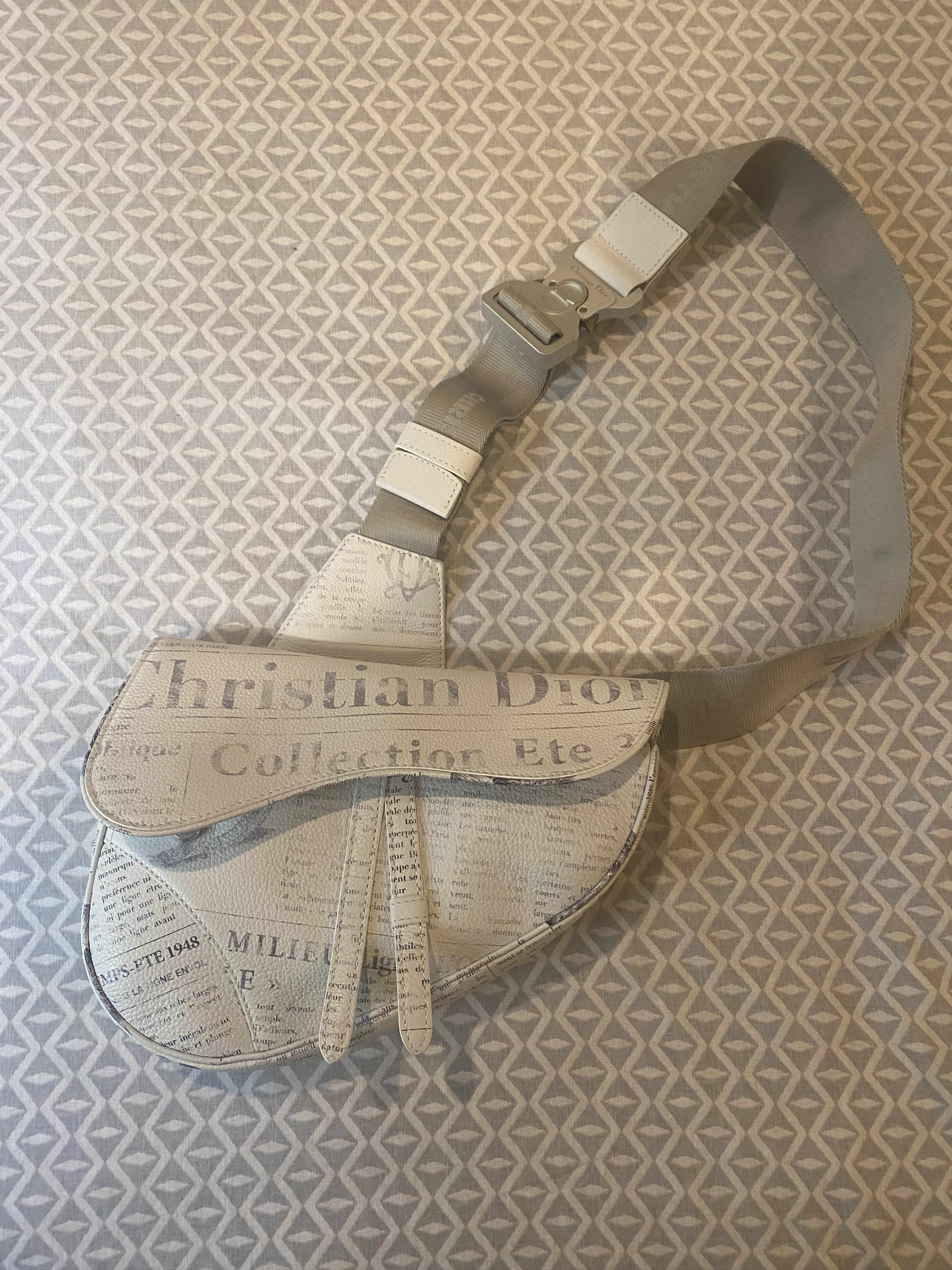 Daniel Arsham × Dior Daniel Arsham x Dior Newspaper Print Saddle Bag Size ONE SIZE - 11 Thumbnail