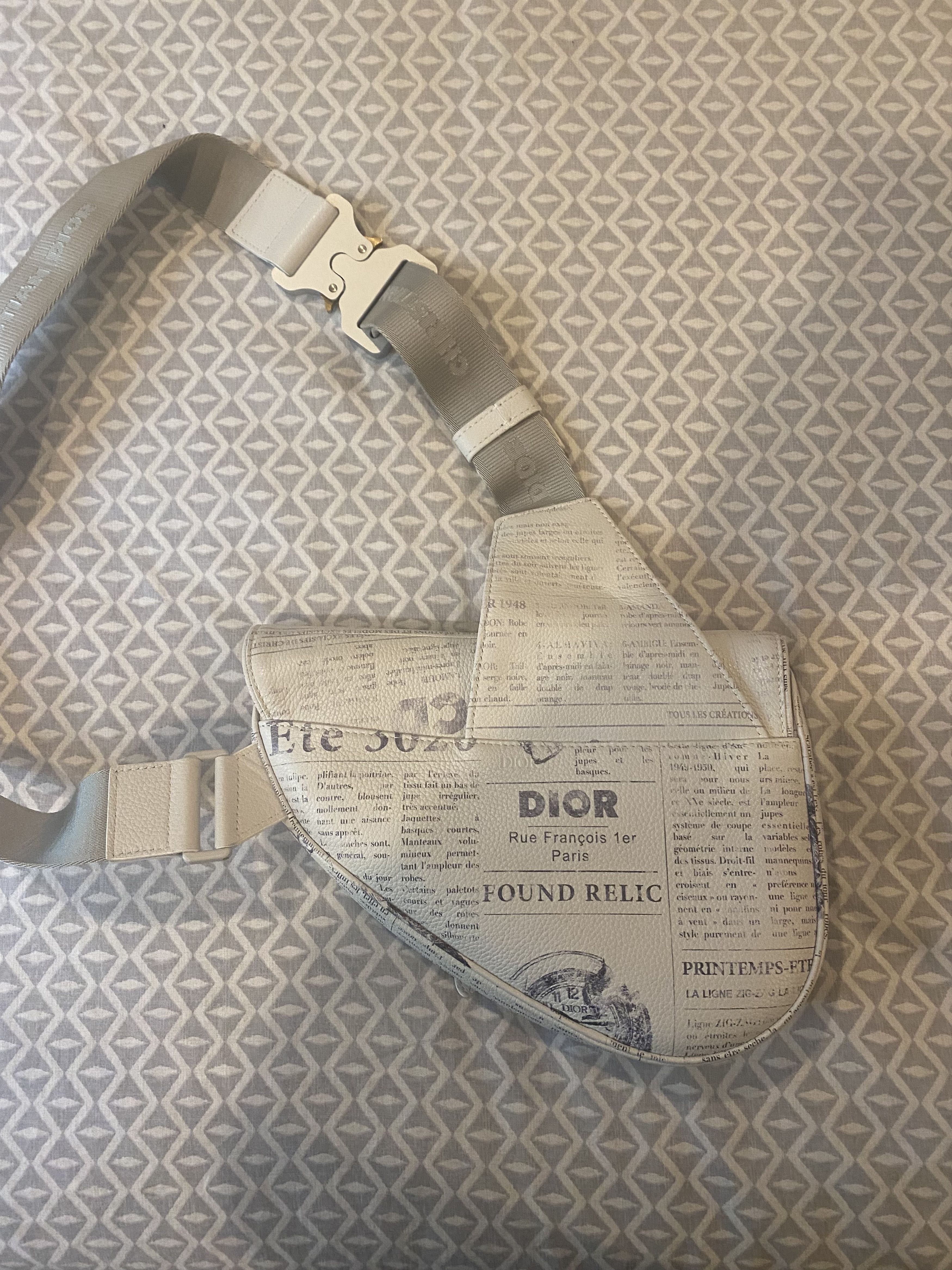 Daniel Arsham × Dior Daniel Arsham x Dior Newspaper Print Saddle Bag Size ONE SIZE - 10 Thumbnail