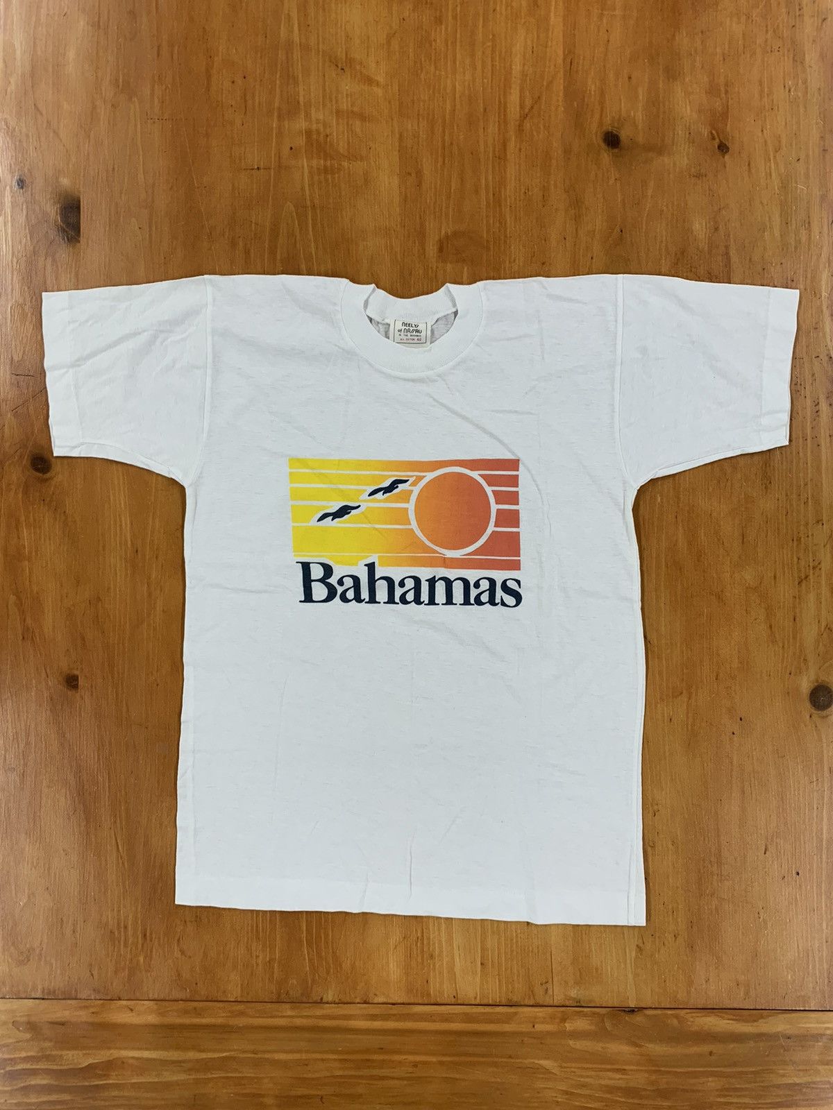 Vintage Vintage Neely’s Bahamas Tourist Sunset Tee Size US M / EU 48-50 / 2 - 1 Thumbnail