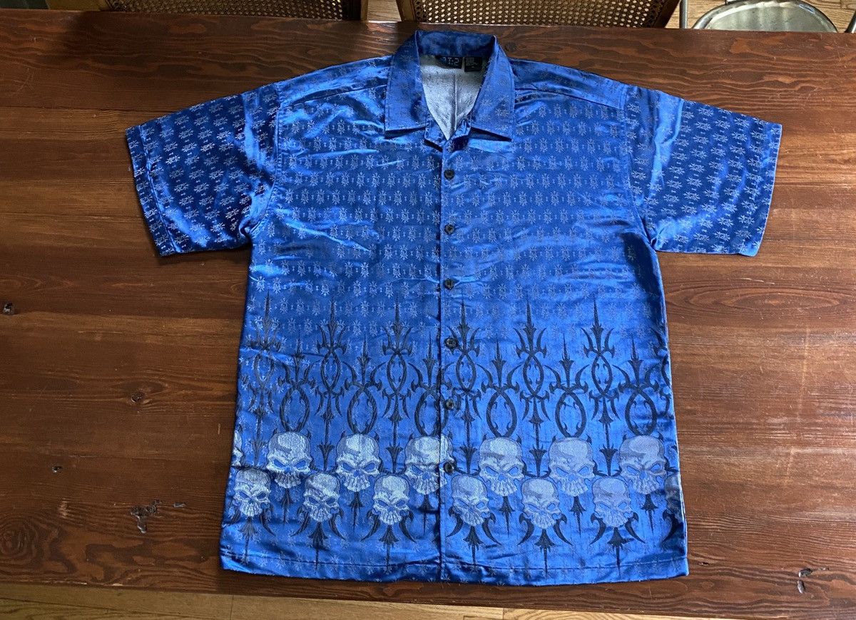 Vintage Vintage Y2K 2001 MT:2 Embroidered Skulls Tribal Button Up Size US XL / EU 56 / 4 - 2 Thumbnail