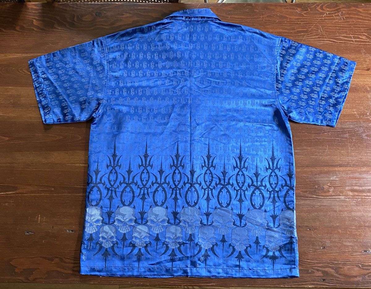 Vintage Vintage Y2K 2001 MT:2 Embroidered Skulls Tribal Button Up Size US XL / EU 56 / 4 - 10 Thumbnail