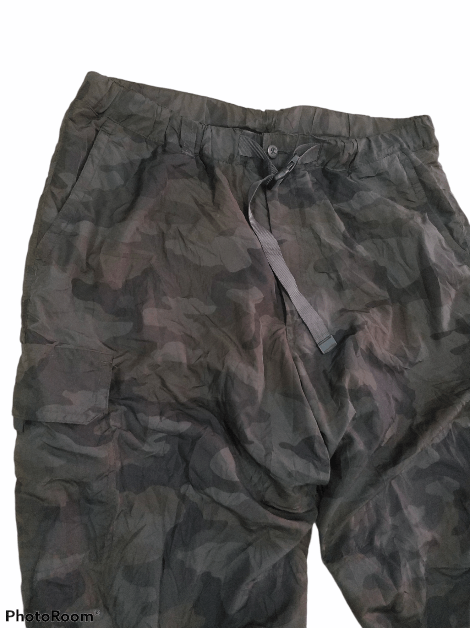 Japanese Brand 🔥Uniqlo Camo Fleece Pants Size US 35 - 8 Thumbnail