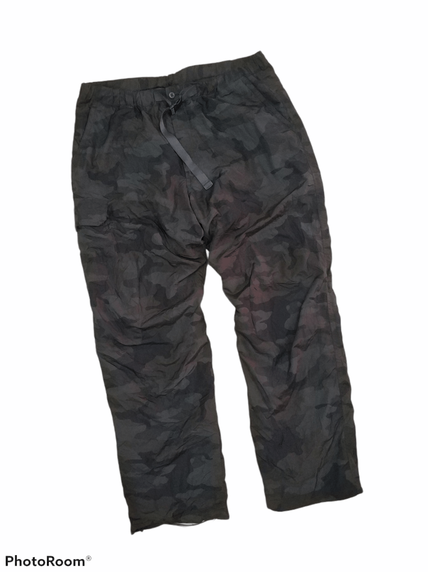 Japanese Brand 🔥Uniqlo Camo Fleece Pants Size US 35 - 9 Thumbnail