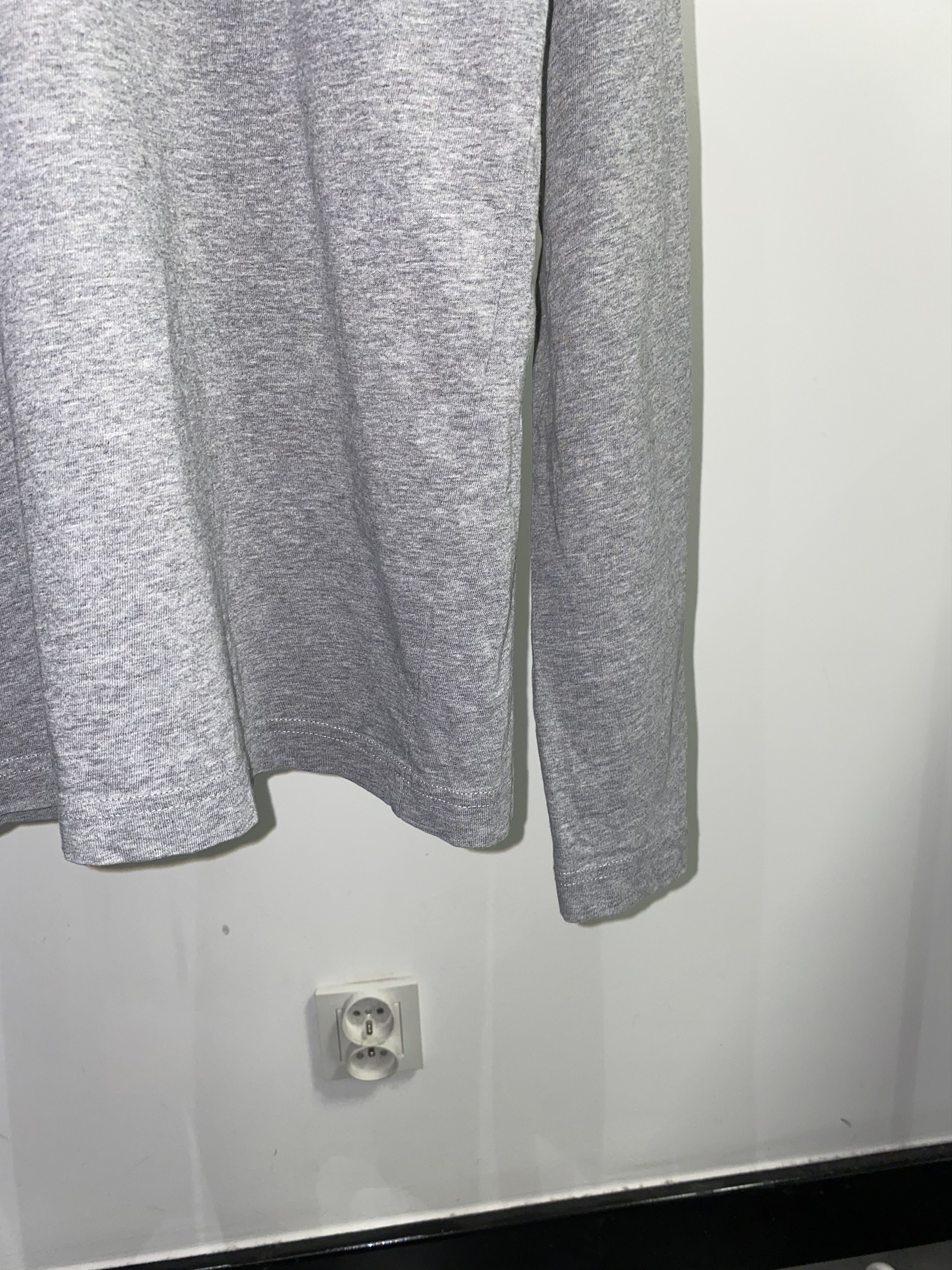Acne Studios AW17 Acne Studios Nash Face Gray Longsleeve Size US M / EU 48-50 / 2 - 7 Thumbnail