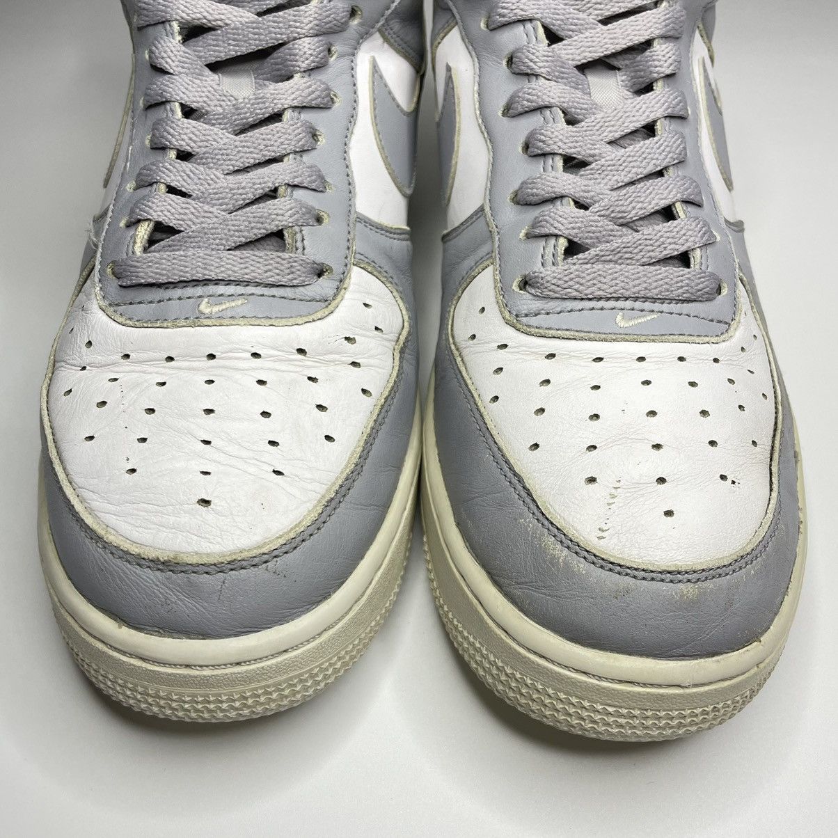 Nike 2018 Nike Air Force 1 Low Wolf Grey Size US 11 / EU 44 - 6 Thumbnail