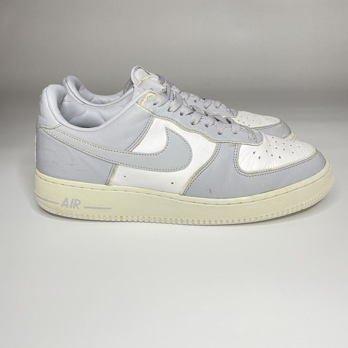 Nike 2018 Nike Air Force 1 Low Wolf Grey Size US 11 / EU 44 - 3 Thumbnail