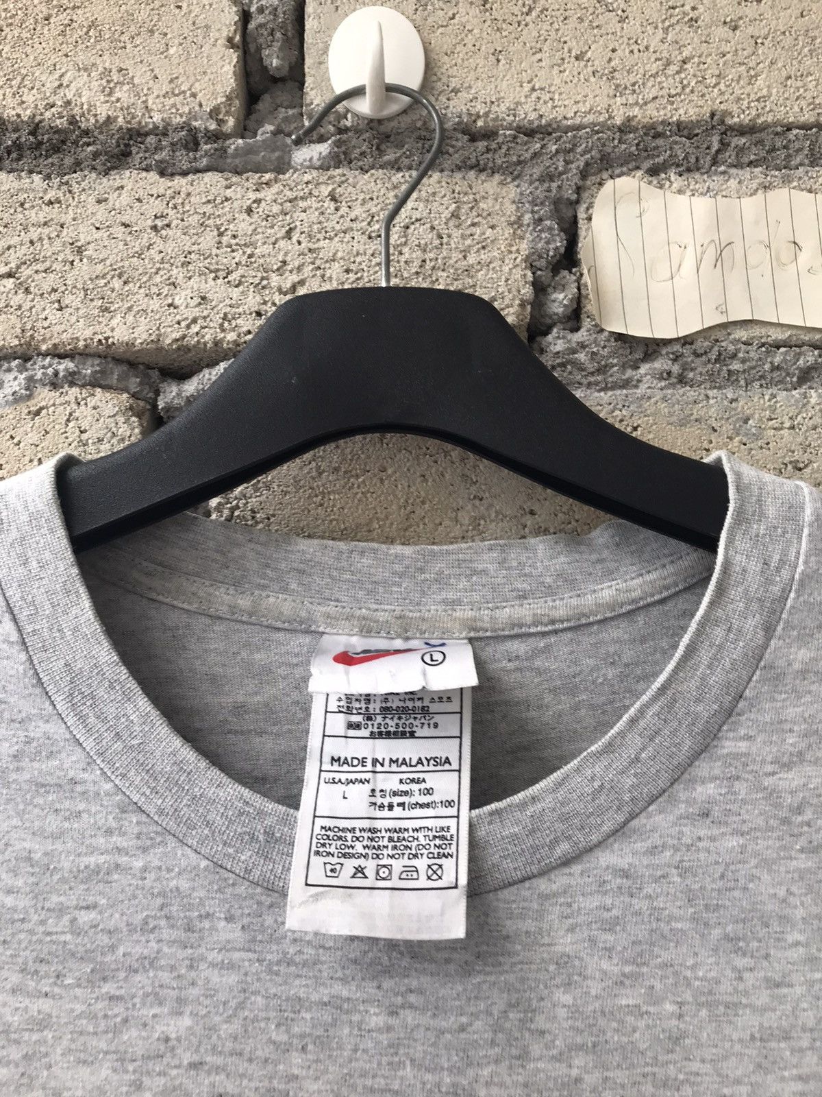 Nike × Vintage Vintage 90s Nike Nike Sport Tshirt Star Logo Size L Size US L / EU 52-54 / 3 - 4 Thumbnail
