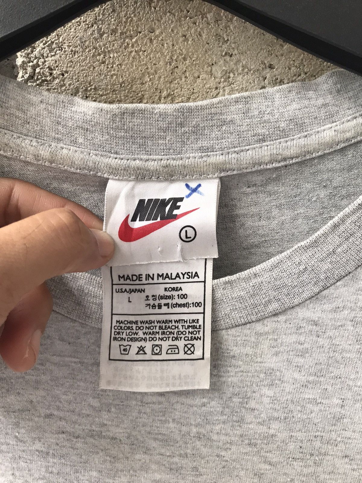 Nike × Vintage Vintage 90s Nike Nike Sport Tshirt Star Logo Size L Size US L / EU 52-54 / 3 - 3 Thumbnail