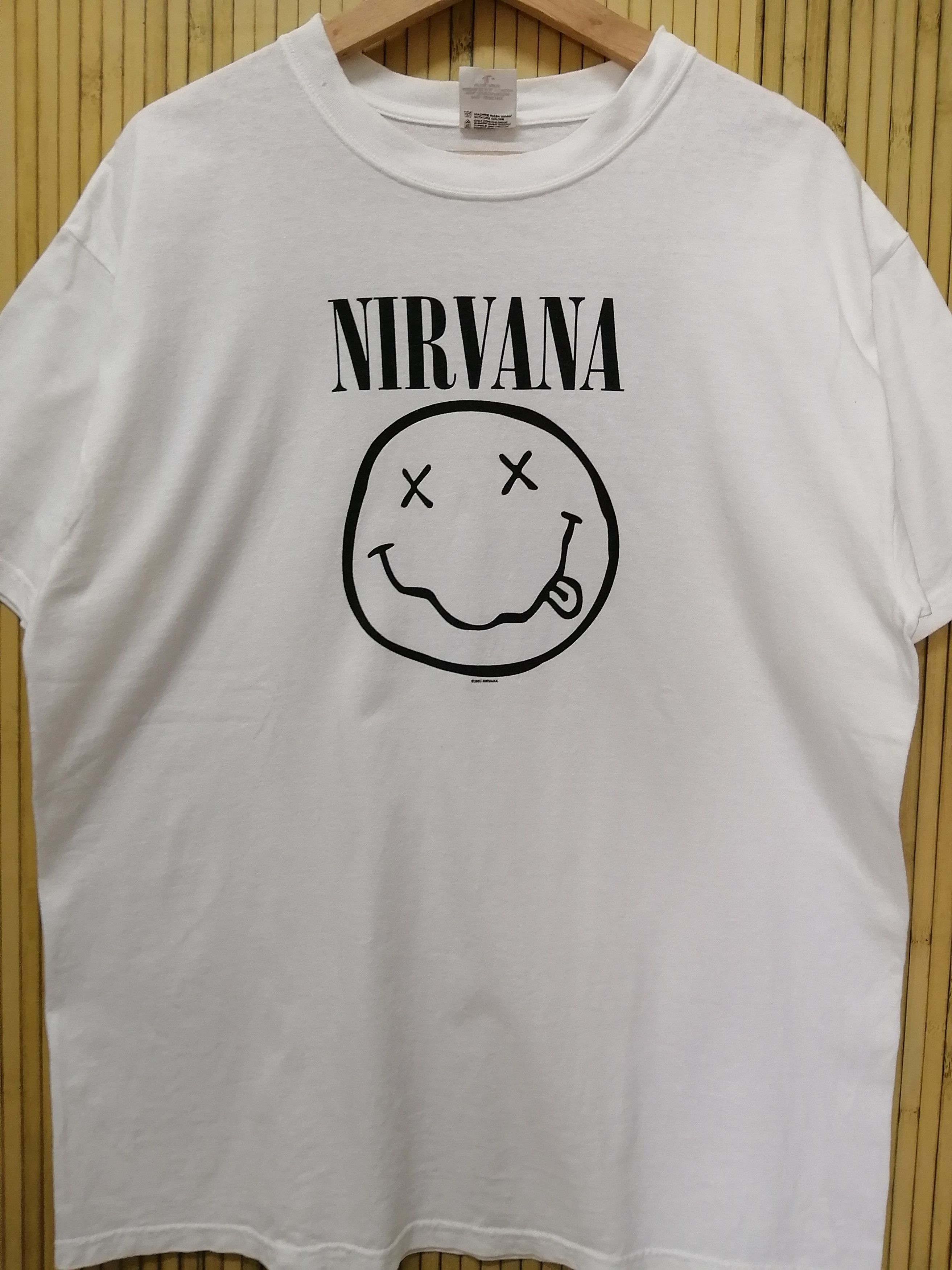 Band Tees Vintage 2003 NIRVANA Tshirt Size US L / EU 52-54 / 3 - 8 Thumbnail