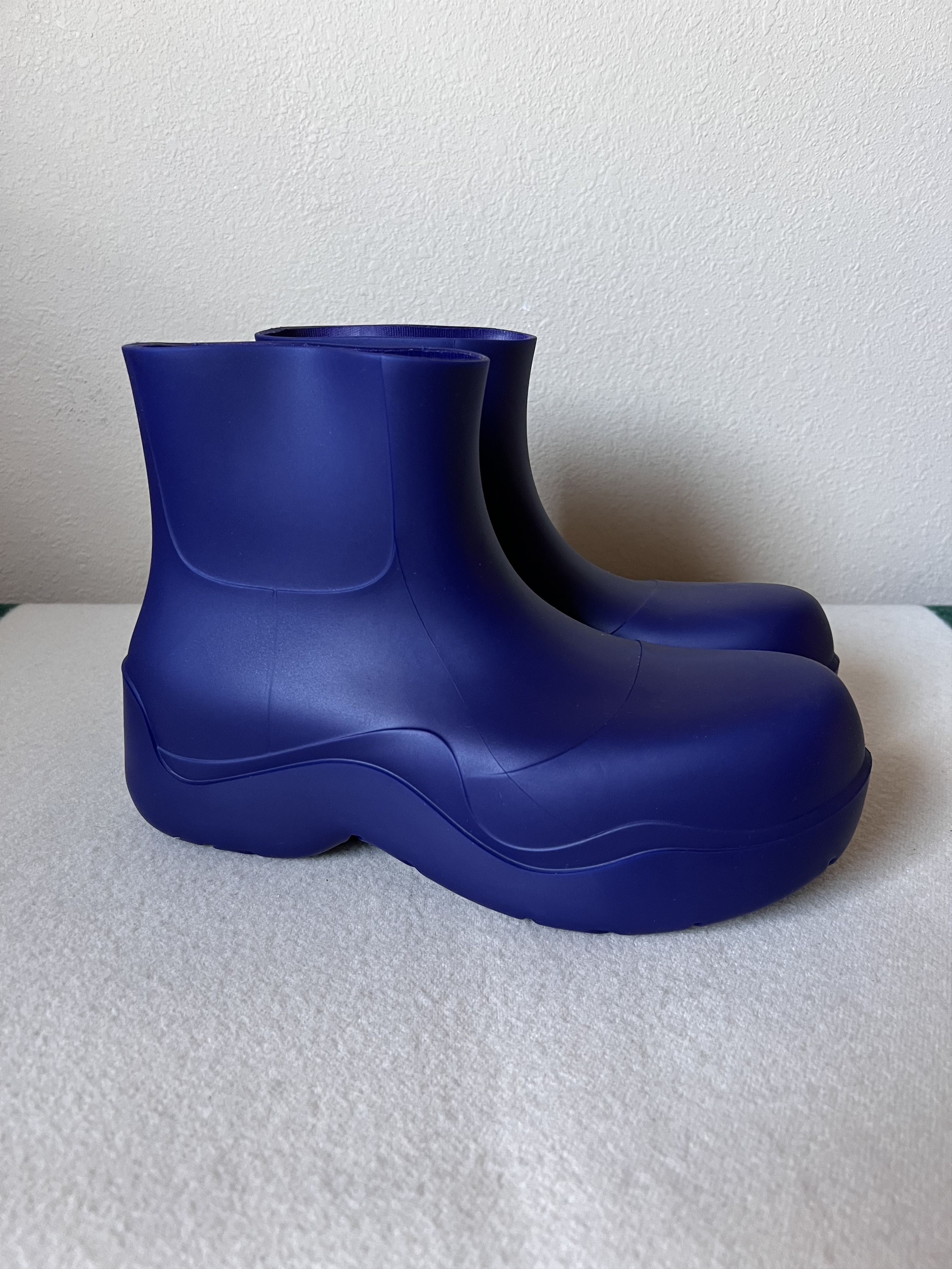 Bottega Veneta Bottega Veneta Puddle Ankle Boot in Purple Size US 10 / EU 43 - 1 Thumbnail