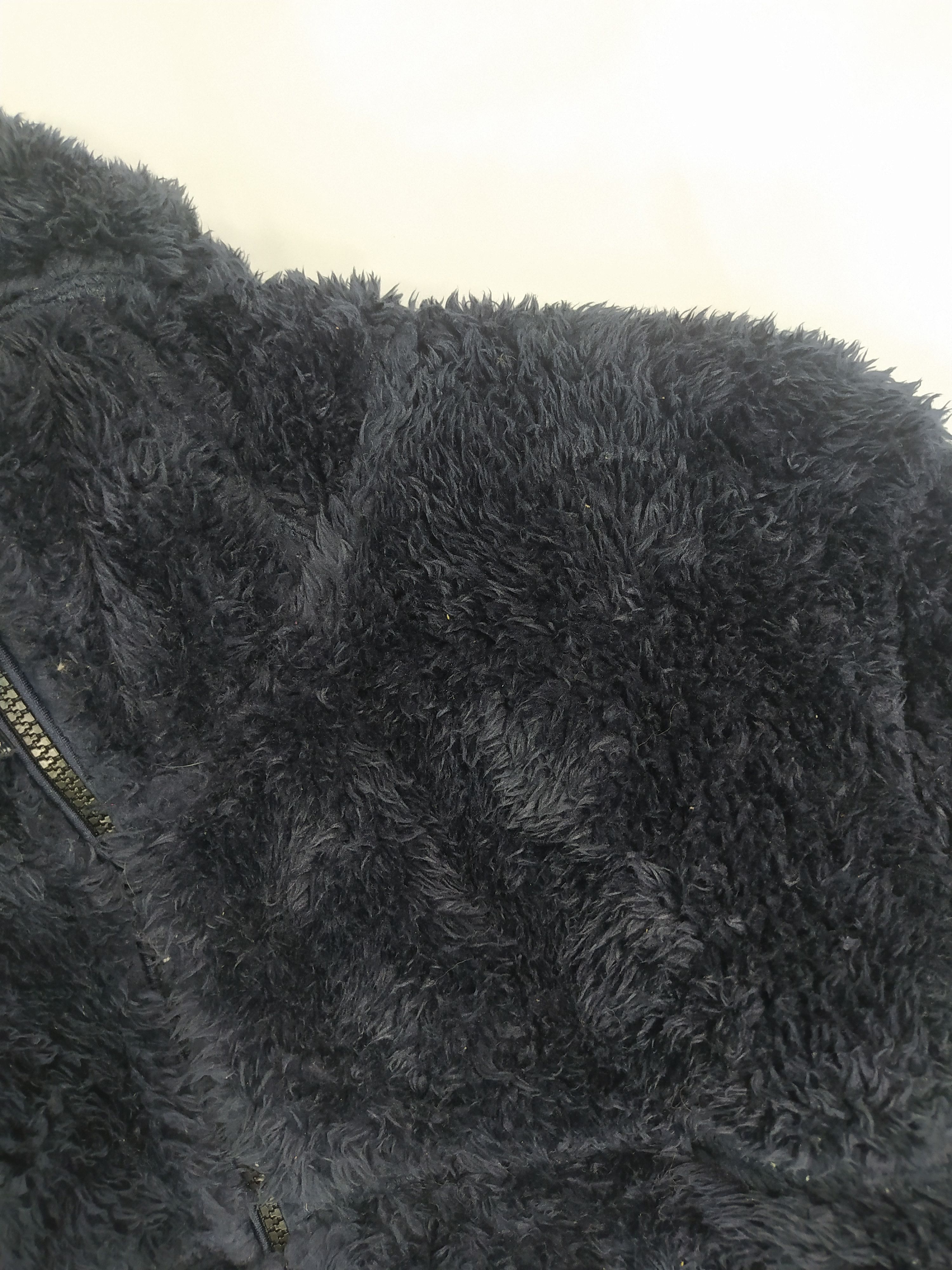 Japanese Brand × Uniqlo × Vintage Vintage uniqlo furry dark blue Pile fleece Size US L / EU 52-54 / 3 - 4 Thumbnail