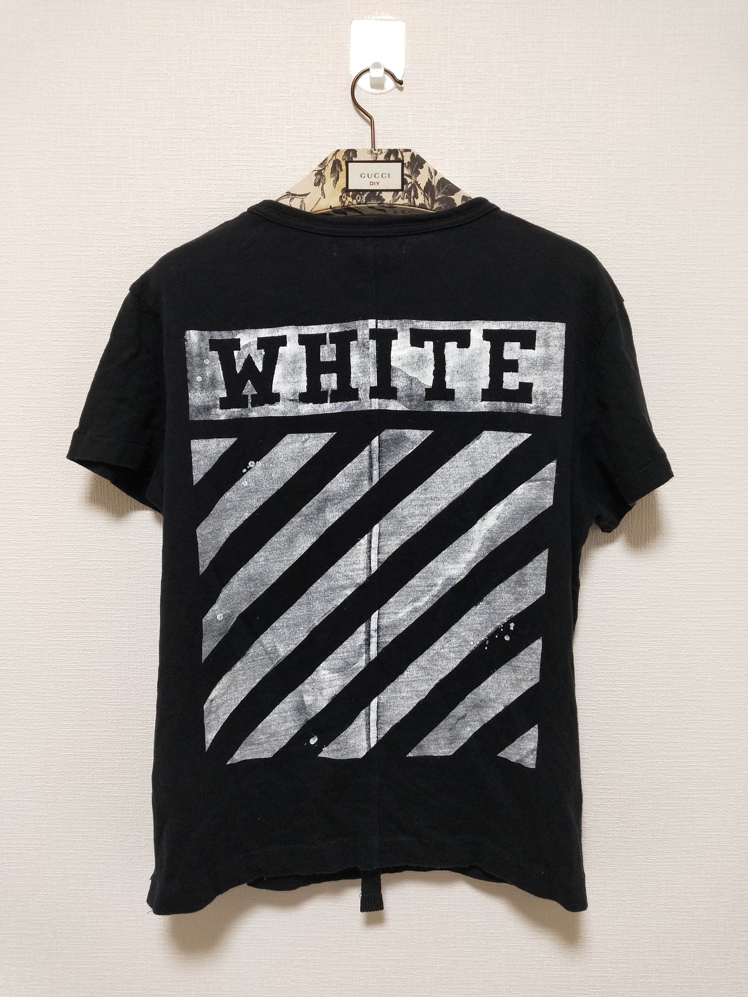 Off-White 'Waves' Diagonals Tee Size US S / EU 44-46 / 1 - 2 Thumbnail
