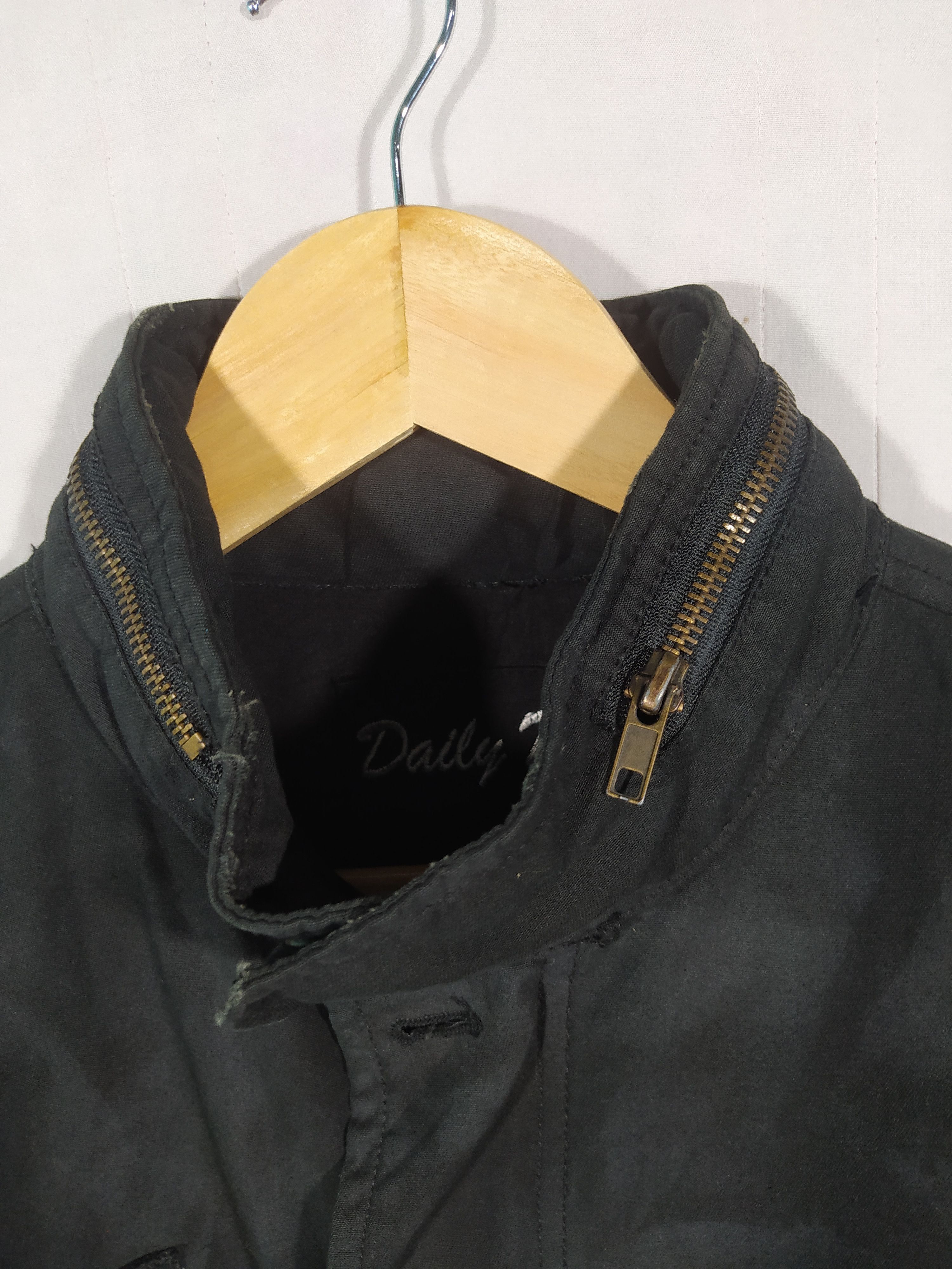 Japanese Brand Japanese brand Daily News Distressed Army Style Size US S / EU 44-46 / 1 - 6 Thumbnail