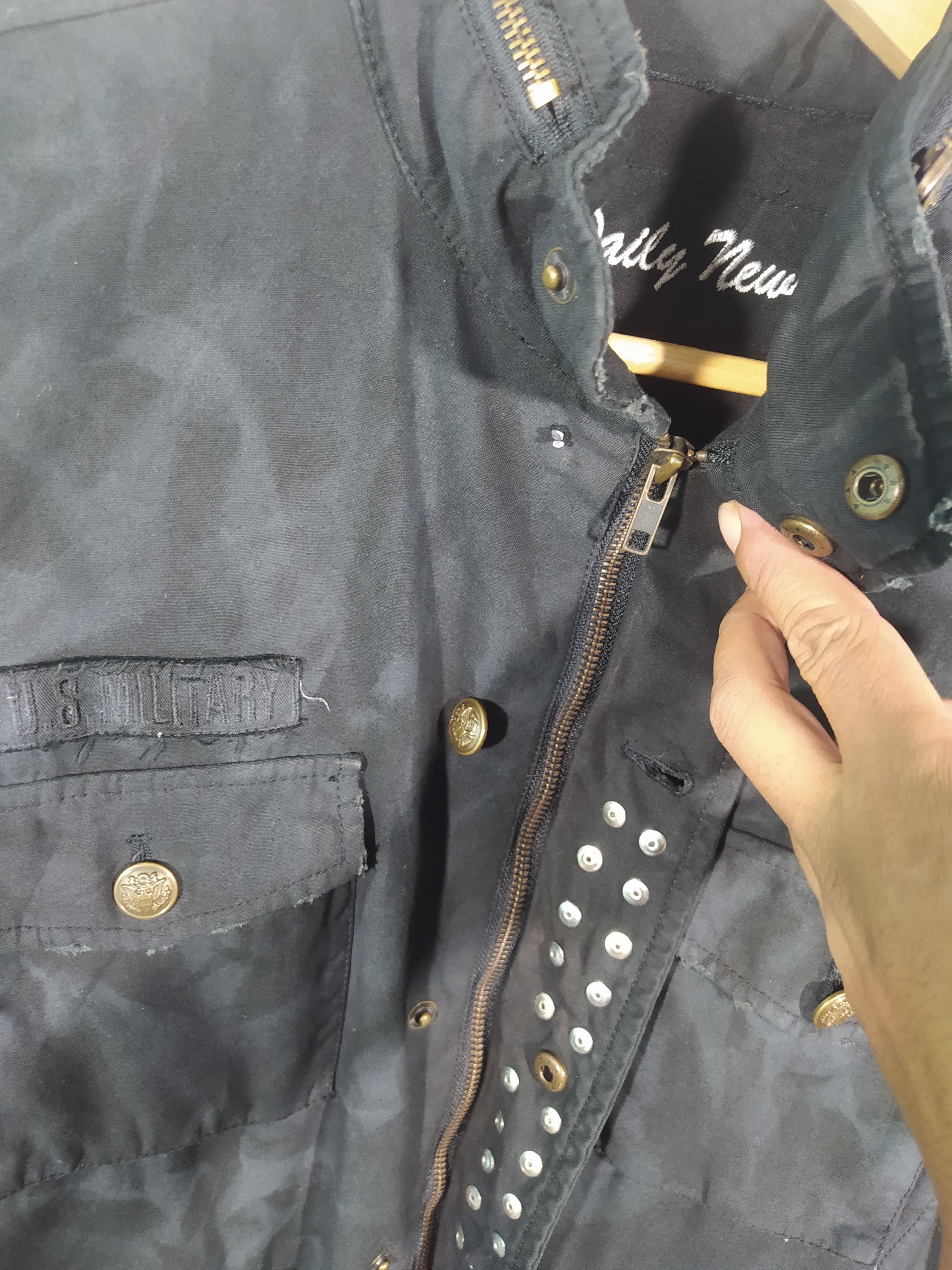 Japanese Brand Japanese brand Daily News Distressed Army Style Size US S / EU 44-46 / 1 - 5 Thumbnail