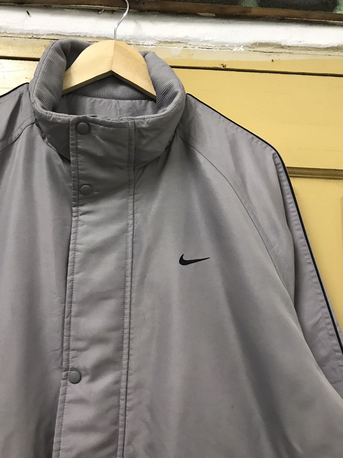 Nike Vintage Nike Small Swoosh Jacket Size US XL / EU 56 / 4 - 4 Thumbnail