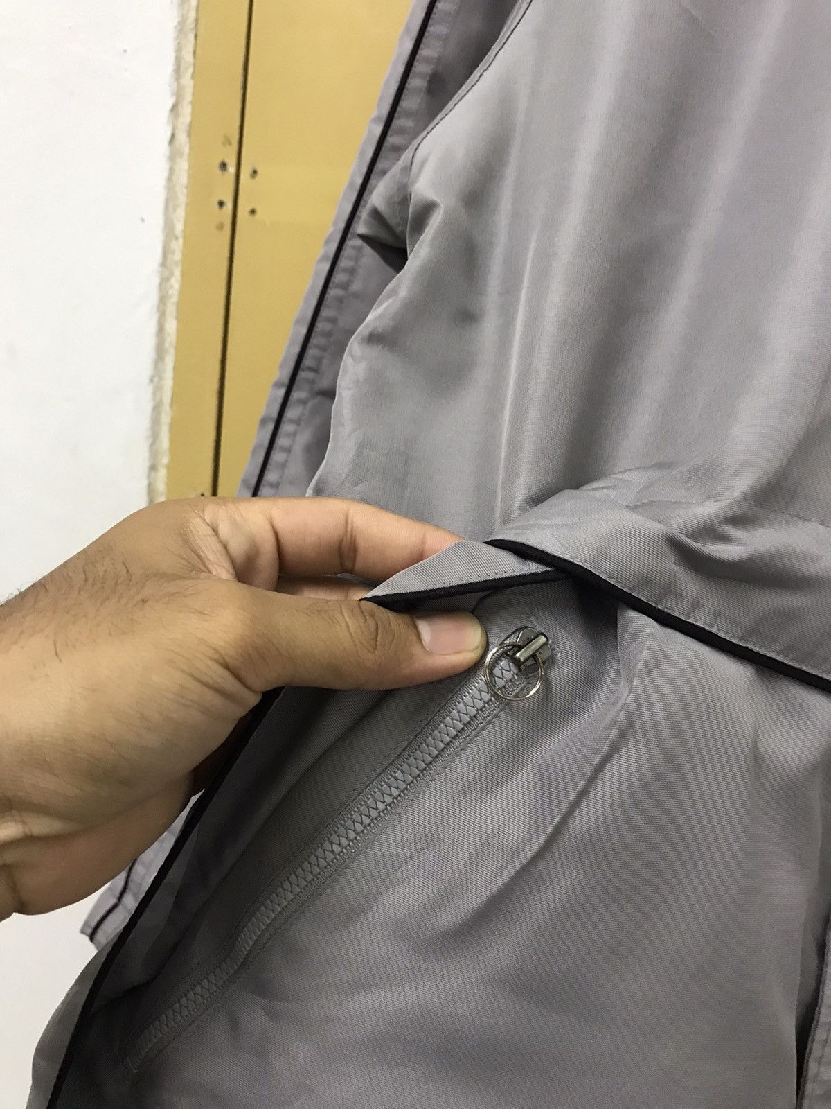 Nike Vintage Nike Small Swoosh Jacket Size US XL / EU 56 / 4 - 5 Thumbnail