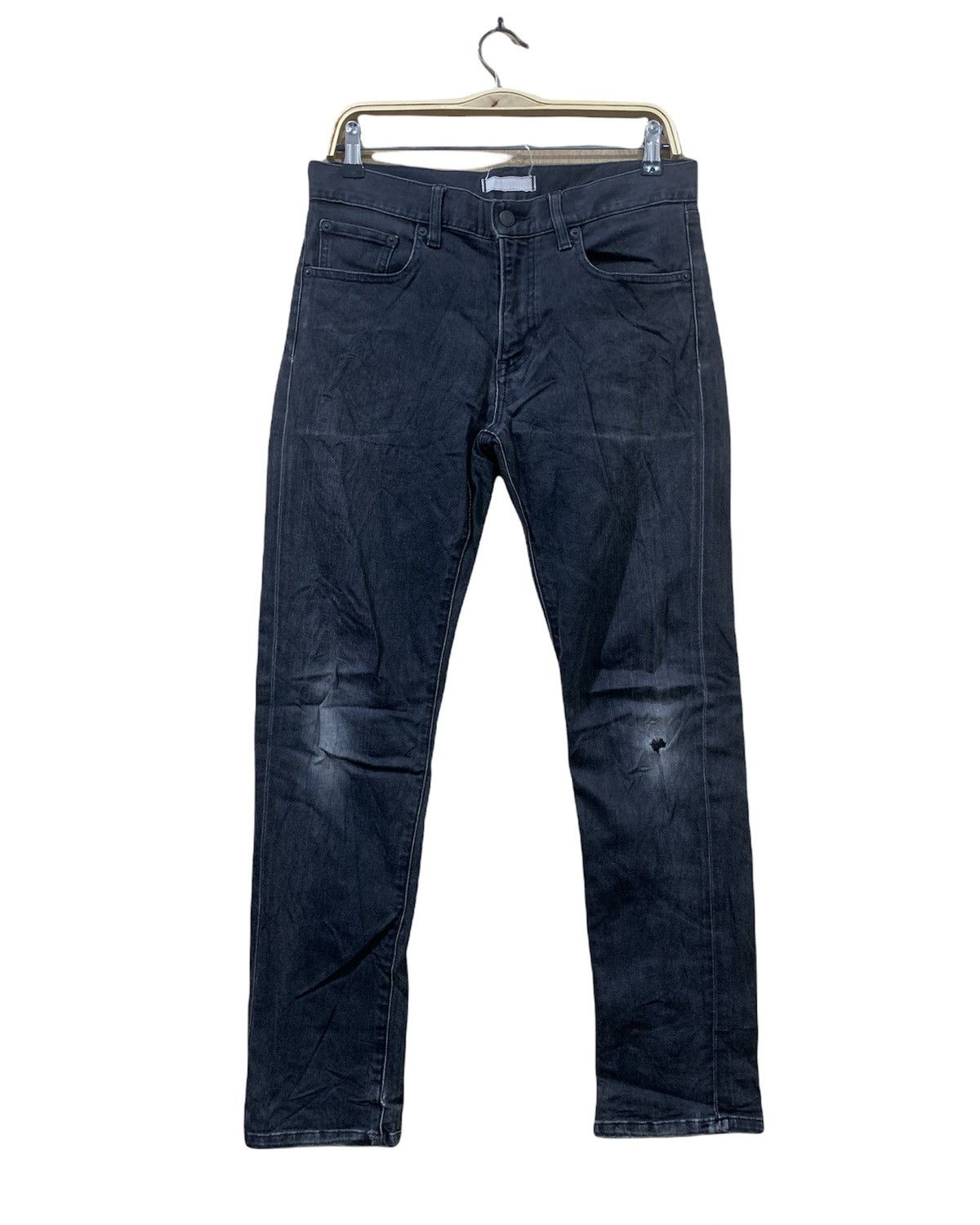 Japanese Brand × Uniqlo UNIQLO Vintage 90s Distressed Denim Rugged StraightCut Jean Size US 32 / EU 48 - 1 Thumbnail