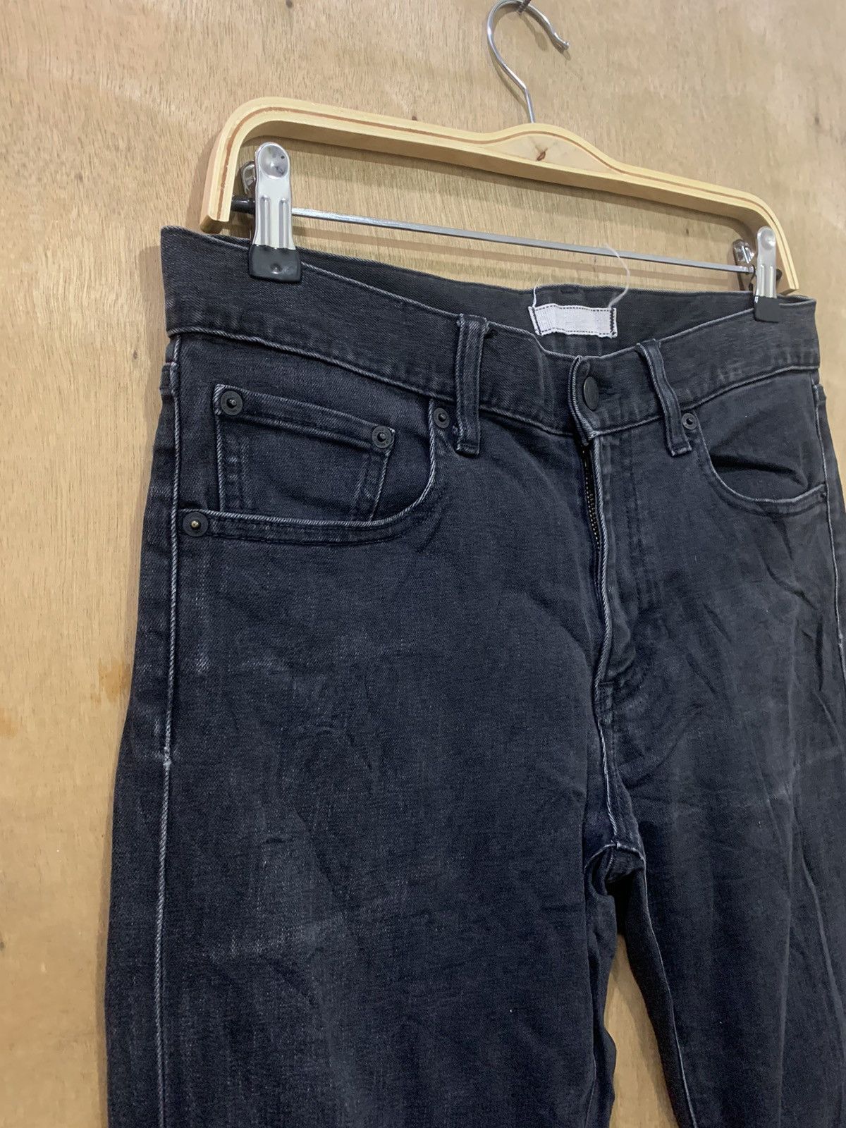 Japanese Brand × Uniqlo UNIQLO Vintage 90s Distressed Denim Rugged StraightCut Jean Size US 32 / EU 48 - 6 Thumbnail