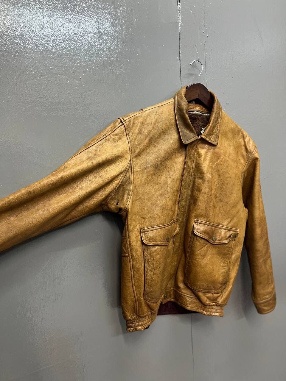 Vintage VINTAGE LEATHER JACKET WITH FLEECE LINED Size US L / EU 52-54 / 3 - 10 Thumbnail