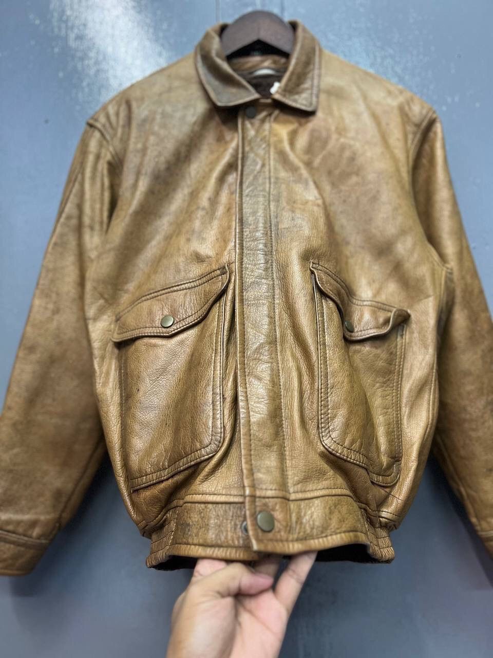 Vintage VINTAGE LEATHER JACKET WITH FLEECE LINED Size US L / EU 52-54 / 3 - 7 Thumbnail