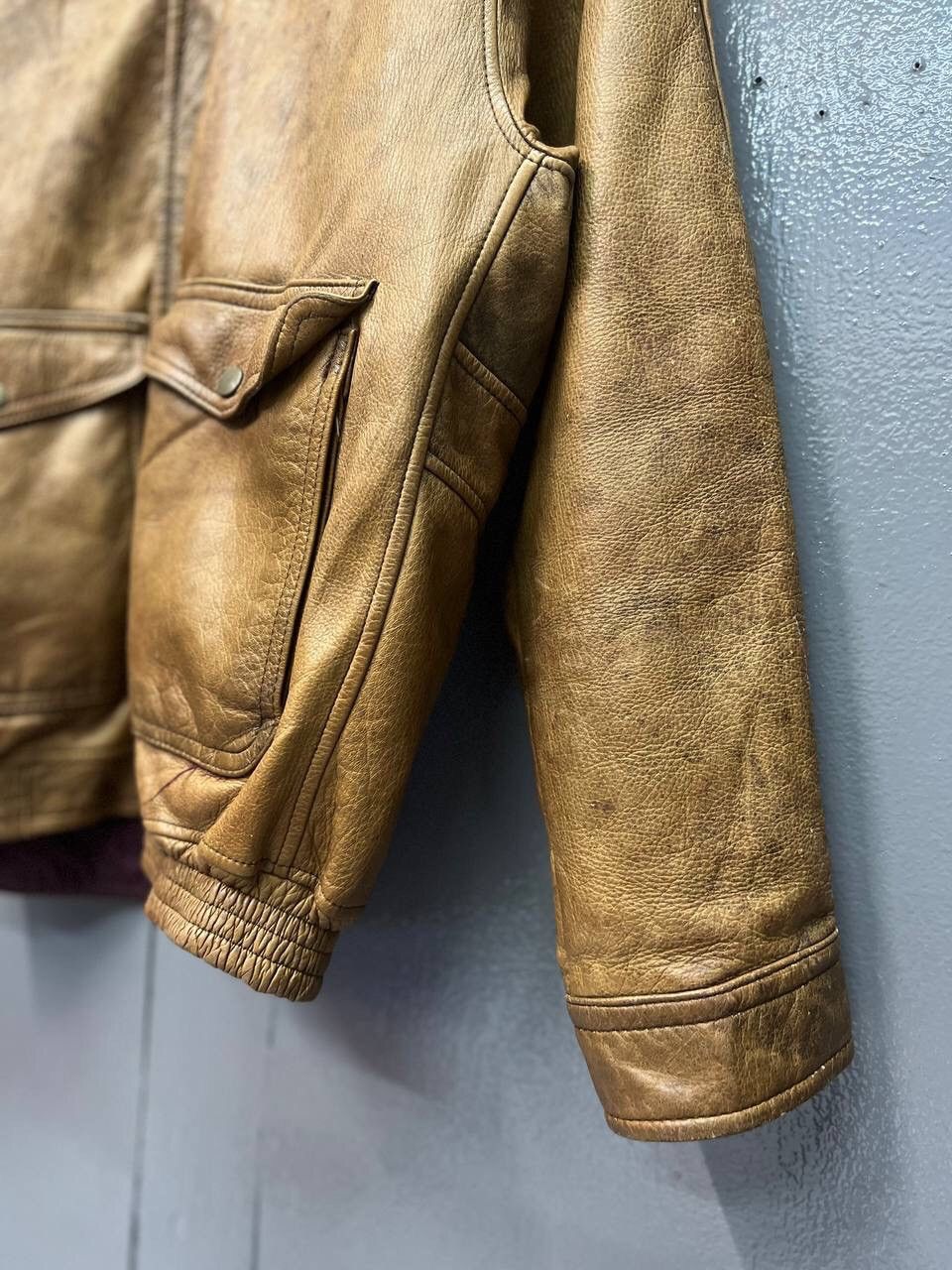 Vintage VINTAGE LEATHER JACKET WITH FLEECE LINED Size US L / EU 52-54 / 3 - 5 Thumbnail