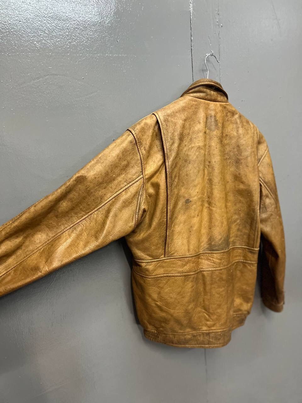 Vintage VINTAGE LEATHER JACKET WITH FLEECE LINED Size US L / EU 52-54 / 3 - 9 Thumbnail