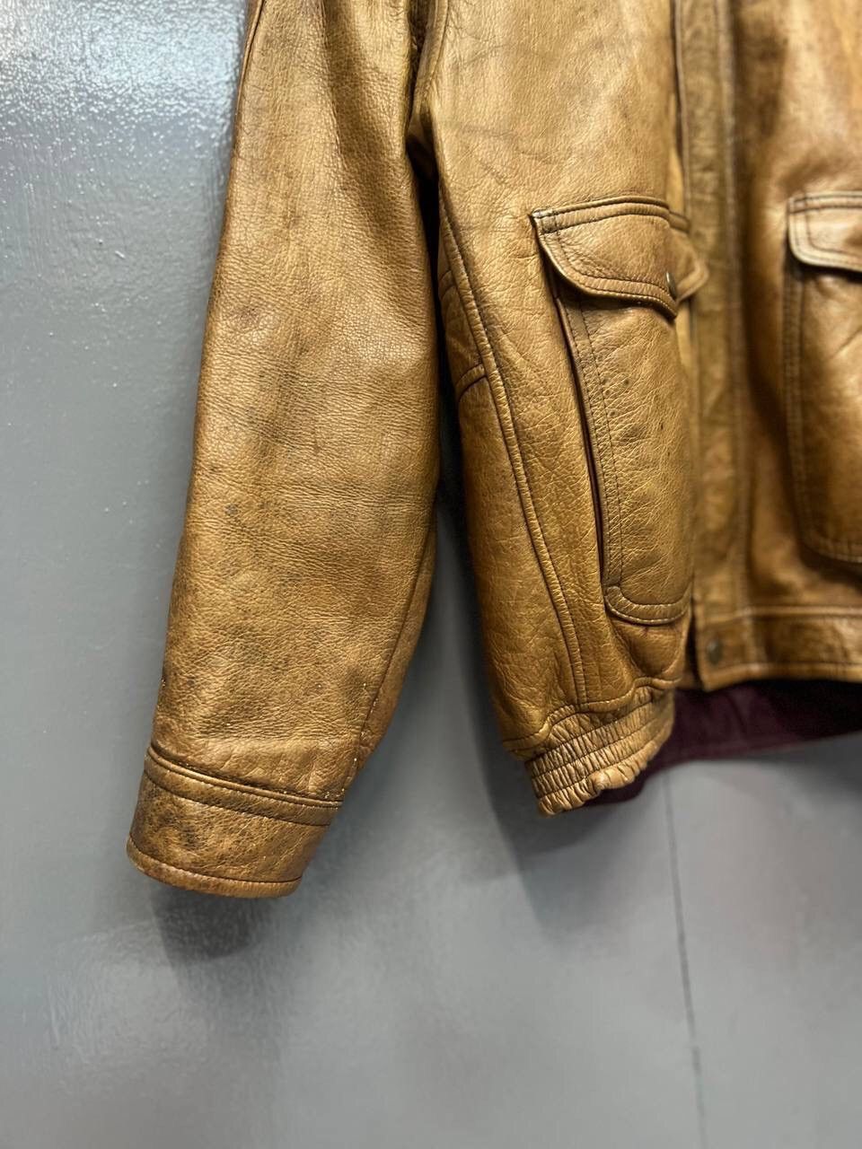 Vintage VINTAGE LEATHER JACKET WITH FLEECE LINED Size US L / EU 52-54 / 3 - 4 Thumbnail