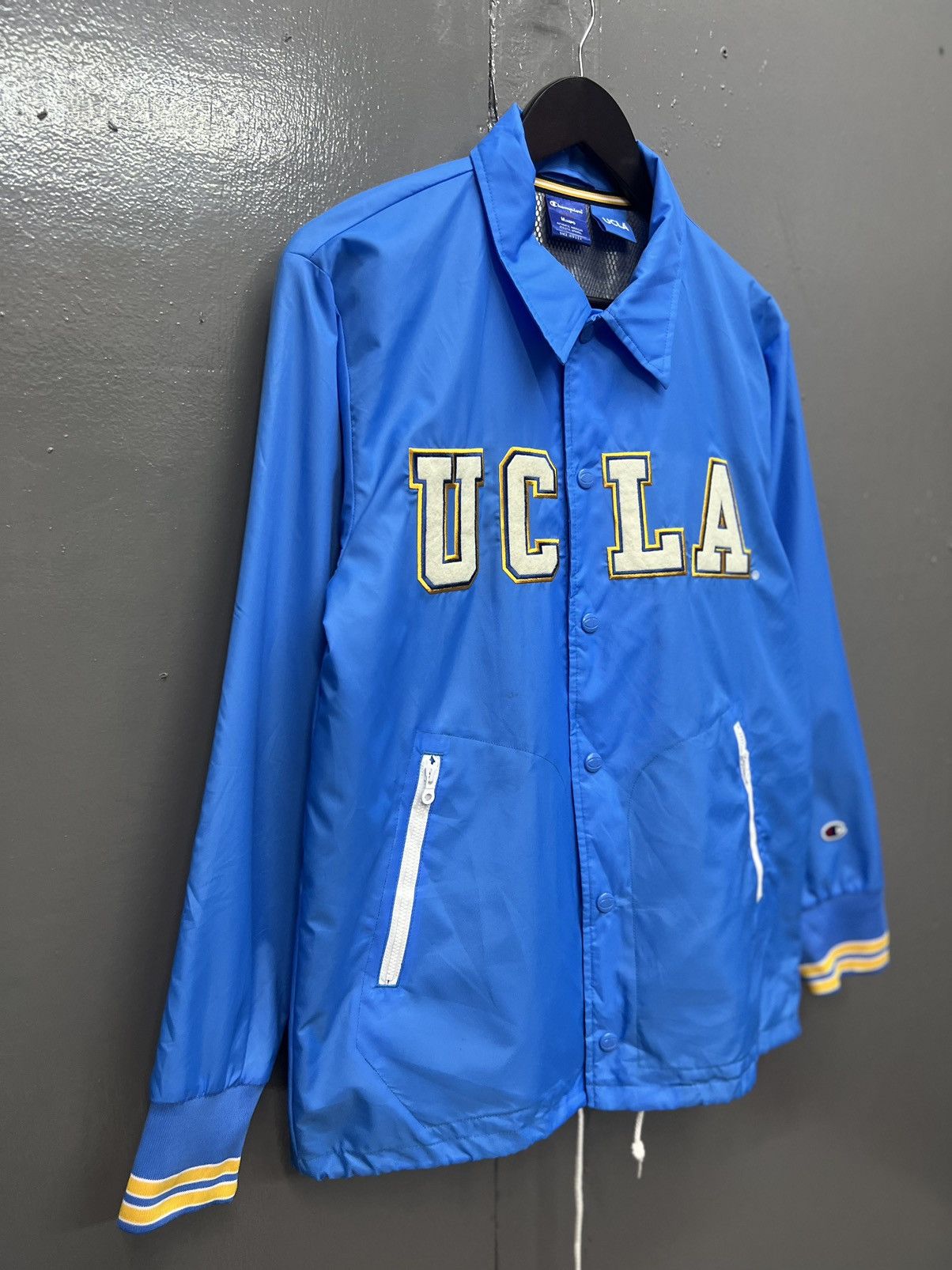 Champion × Vintage VINTAGE🔥UCLA CHAMPION JACKET Size US M / EU 48-50 / 2 - 2 Thumbnail