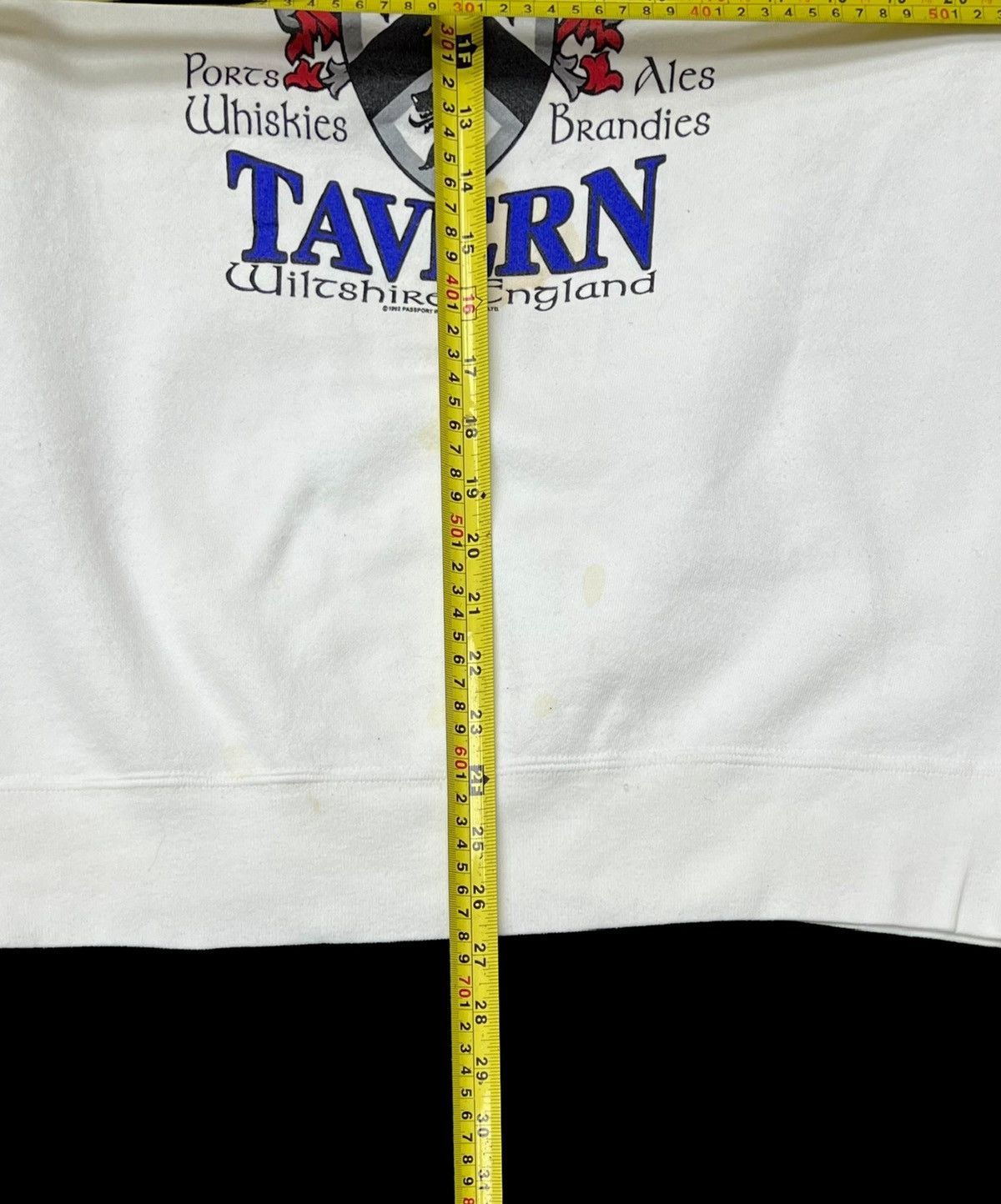 Vintage VTG 90s HALL’S TAVERN WILTSHIRE ENGLAND CREWNECK SWEATSHIRT Size US L / EU 52-54 / 3 - 11 Thumbnail