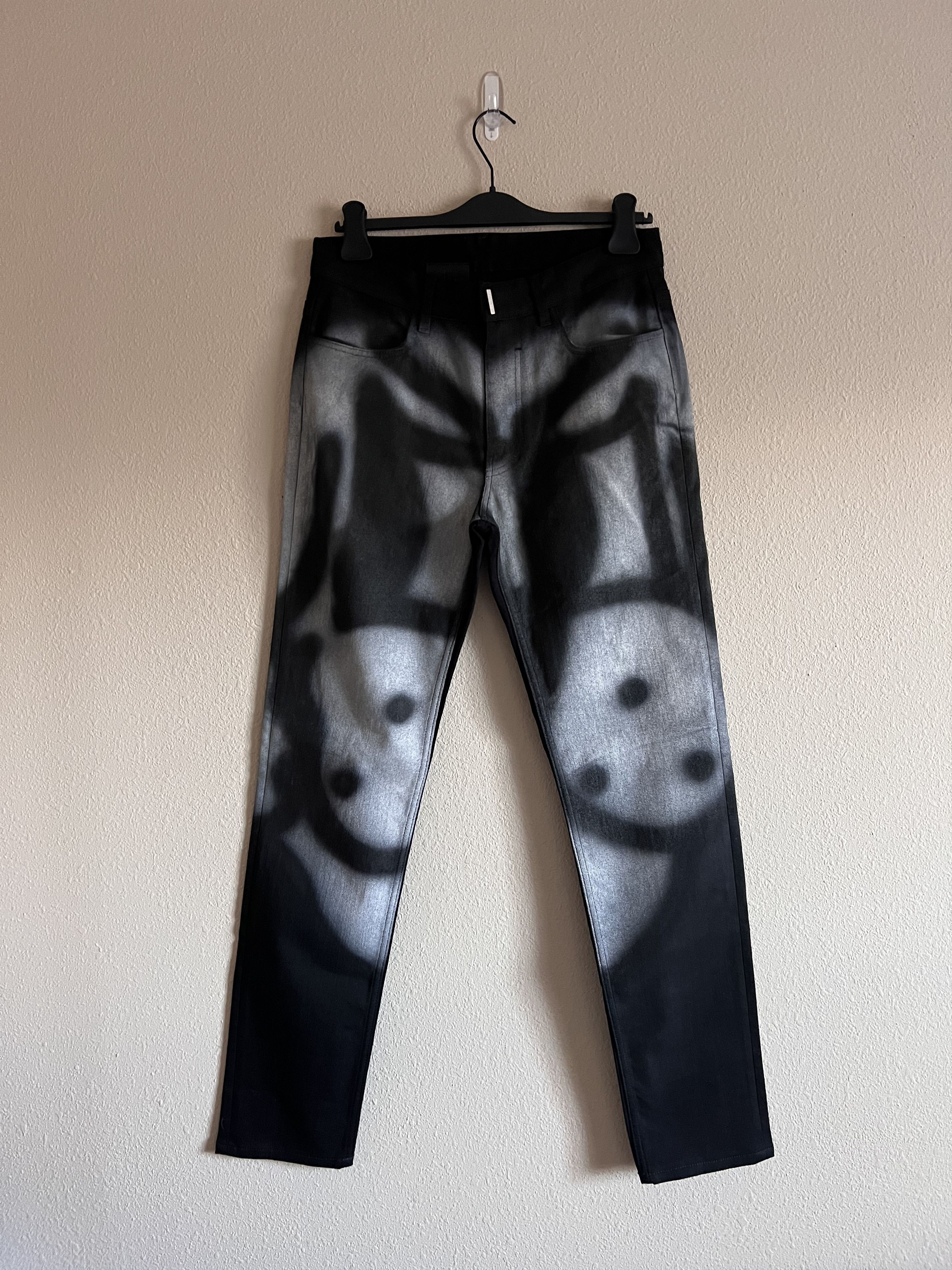 Givenchy Givenchy Chito Grafitti Dog Jeans in Black Size US 30 / EU 46 - 1 Thumbnail