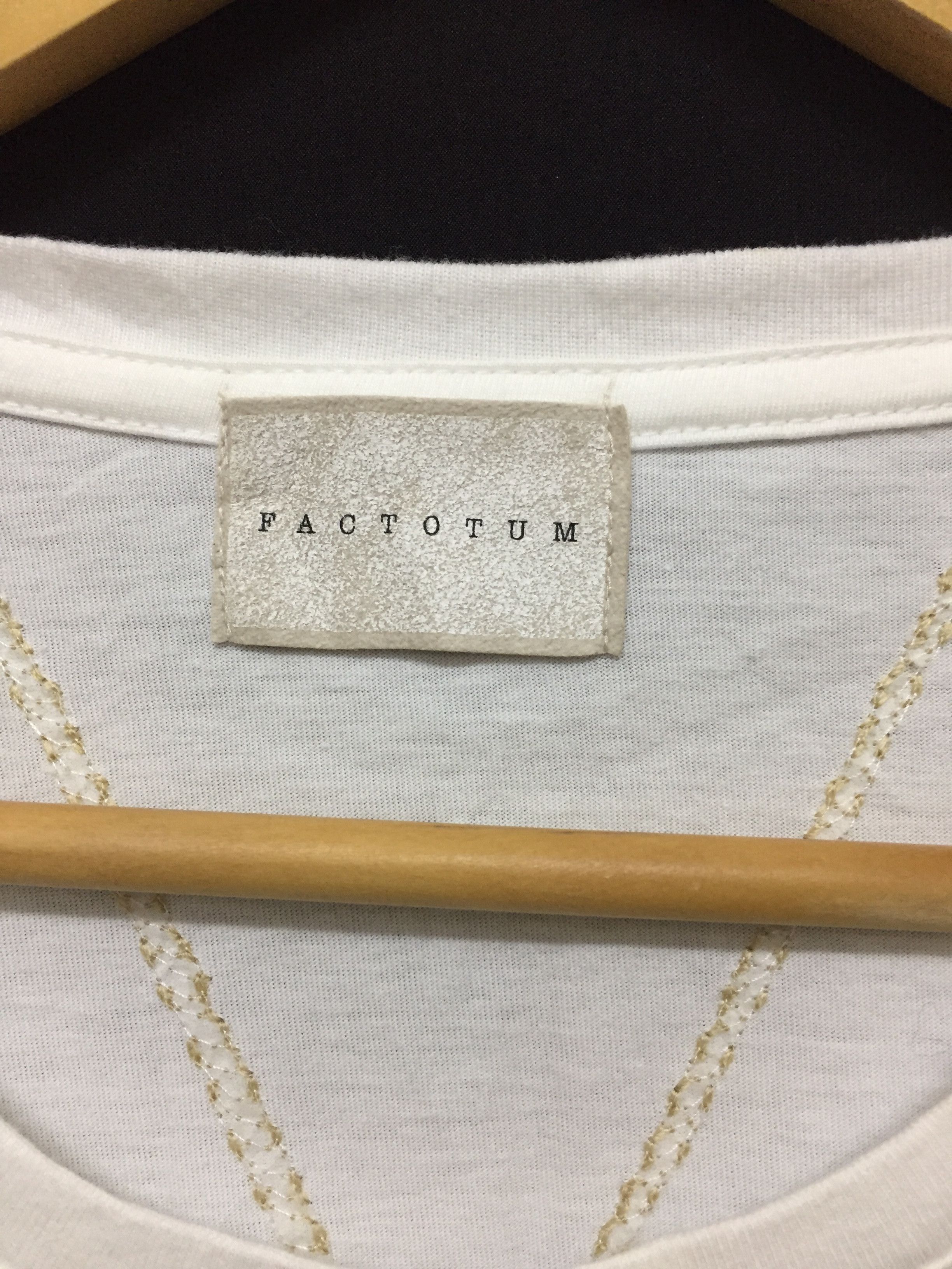 FACTOTUM × Japanese Brand Goros necklace embroidered tee Size US M / EU 48-50 / 2 - 8 Thumbnail